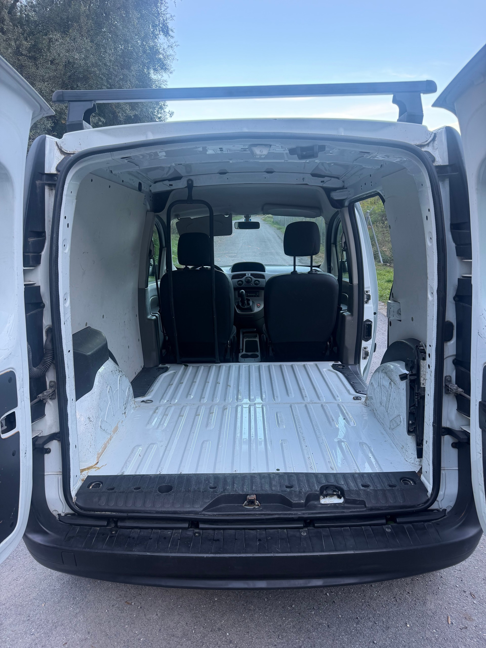 RENAULT Kangoo 1.6 Essence-image-6