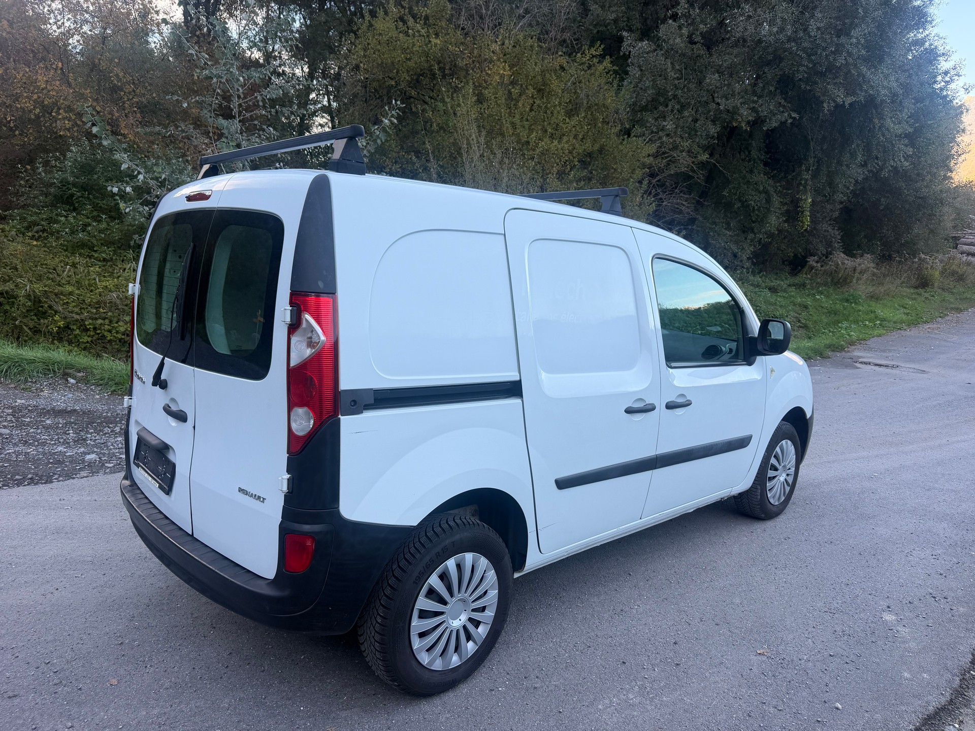 RENAULT Kangoo 1.6 Essence-image-5