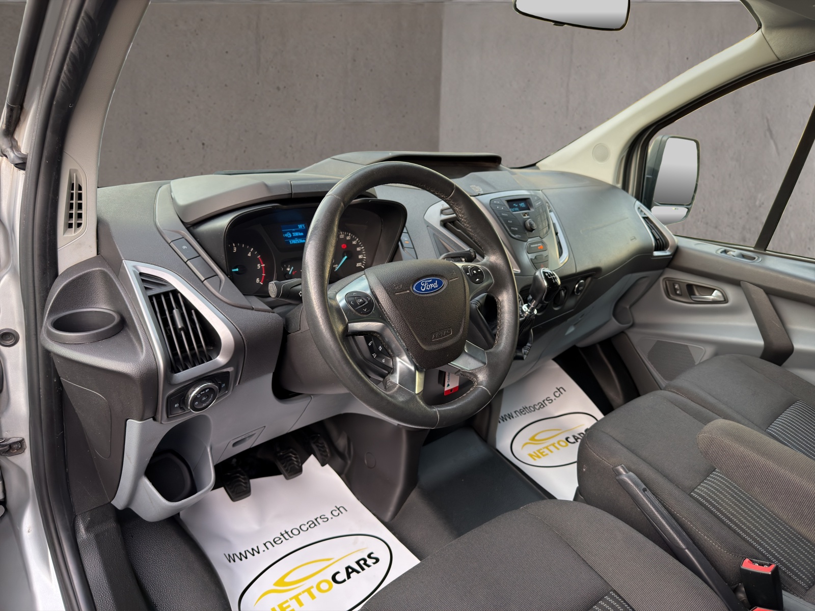 FORD Transit Custom 300 L1H1 Trend-image-11