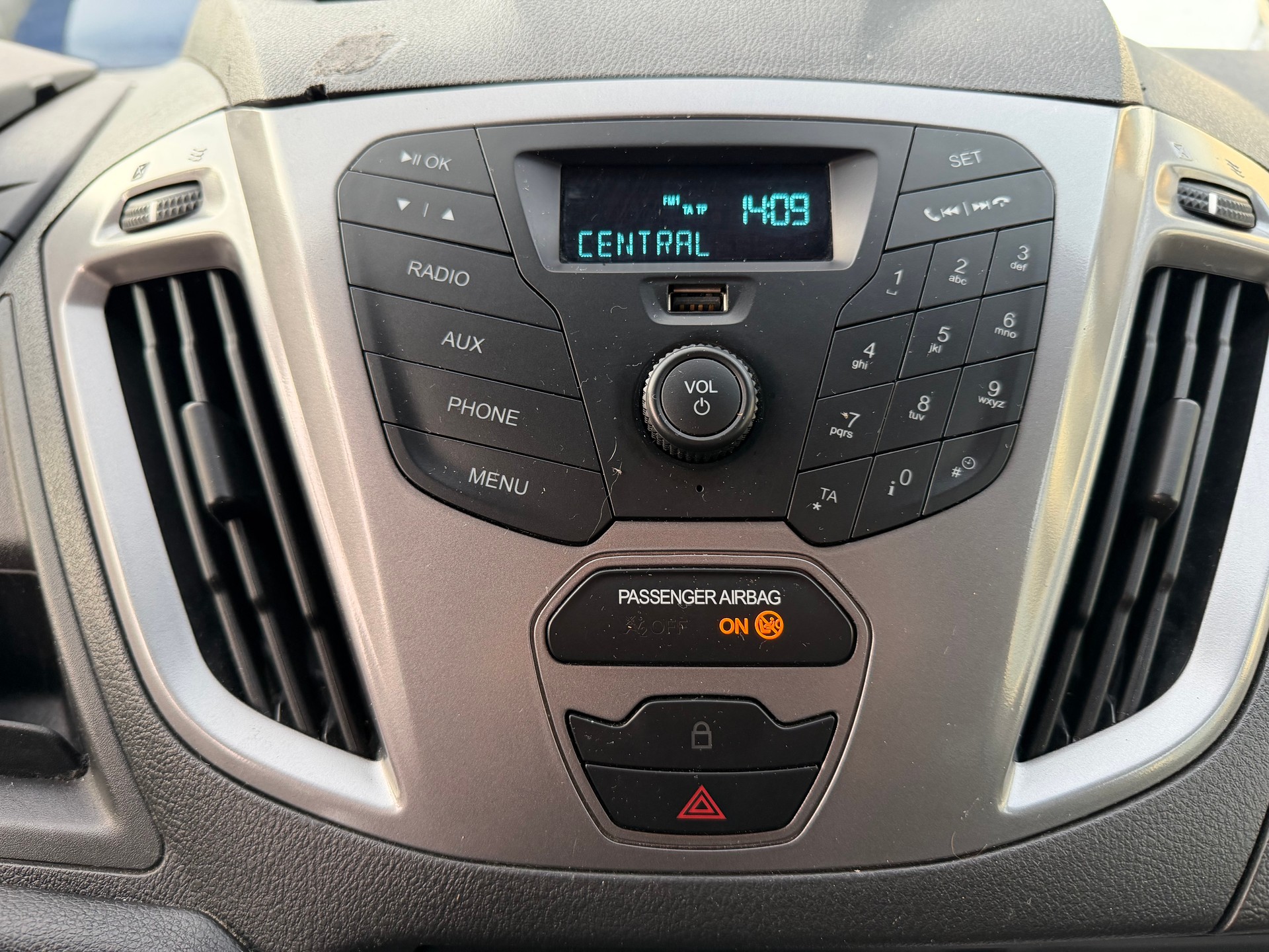 FORD Transit Custom 300 L1H1 Trend-image-15