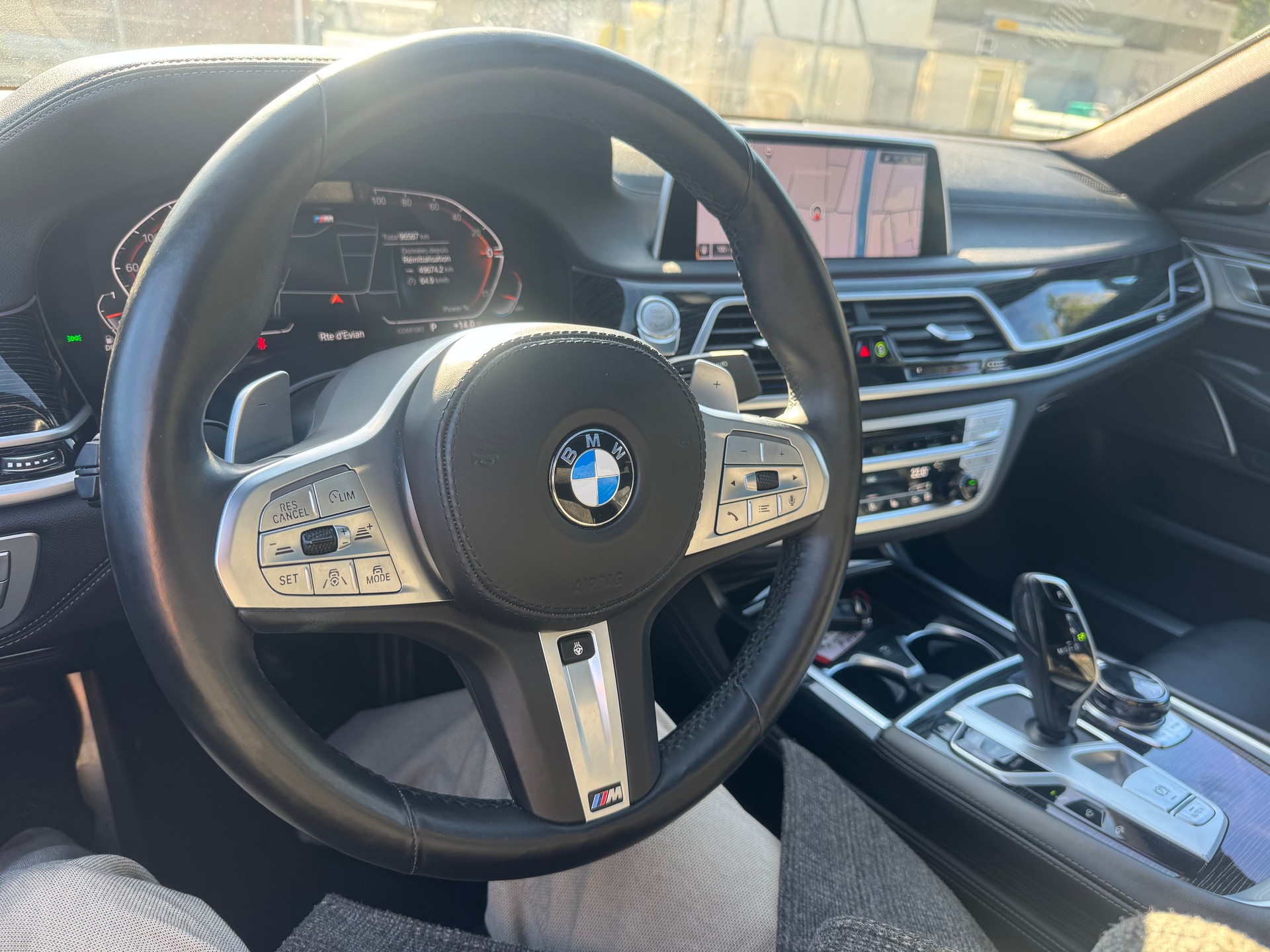 BMW 730d xDrive 48V M Sport Steptronic-image-31