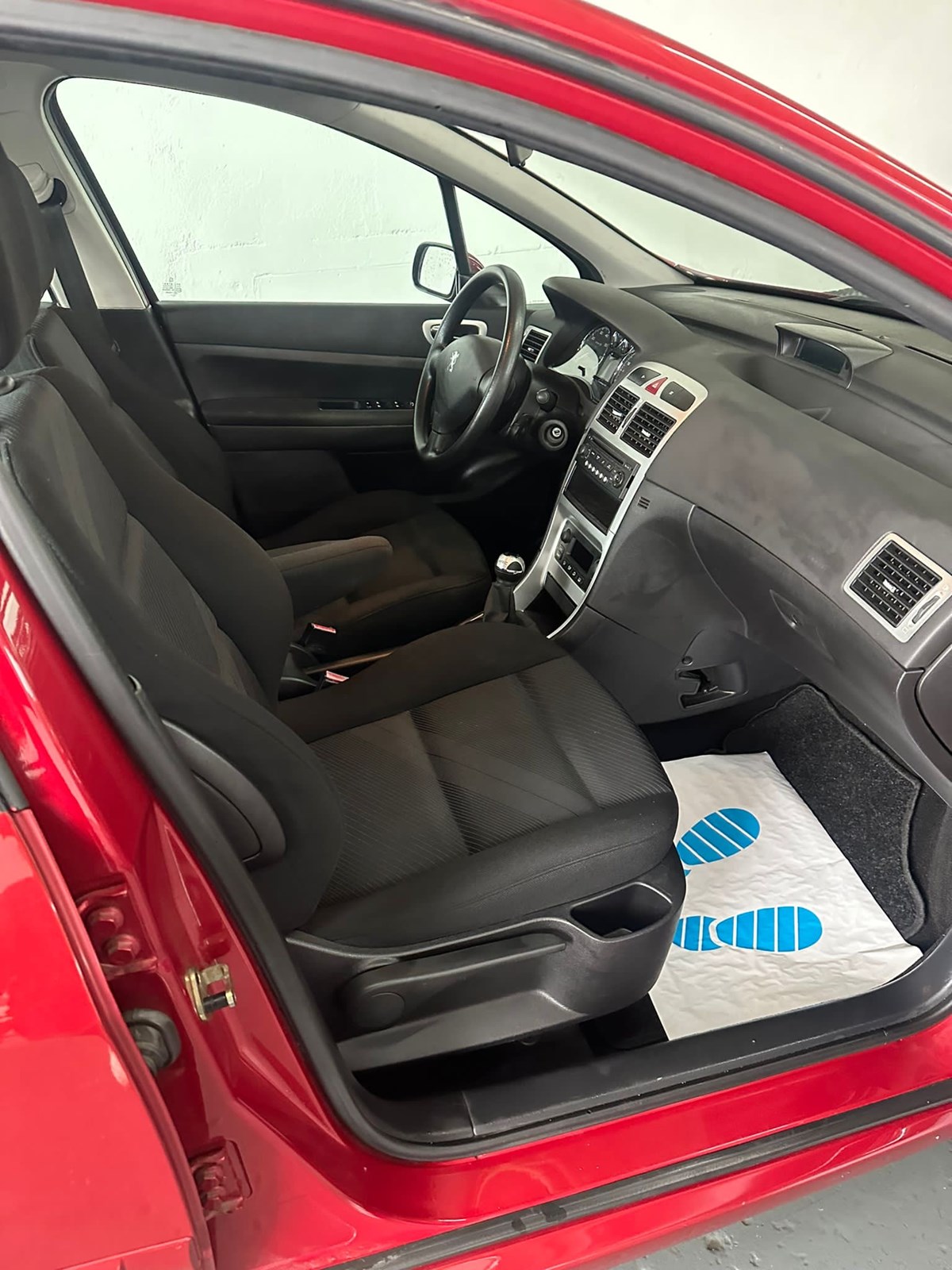 PEUGEOT 307 1.6 16V XS-image-15