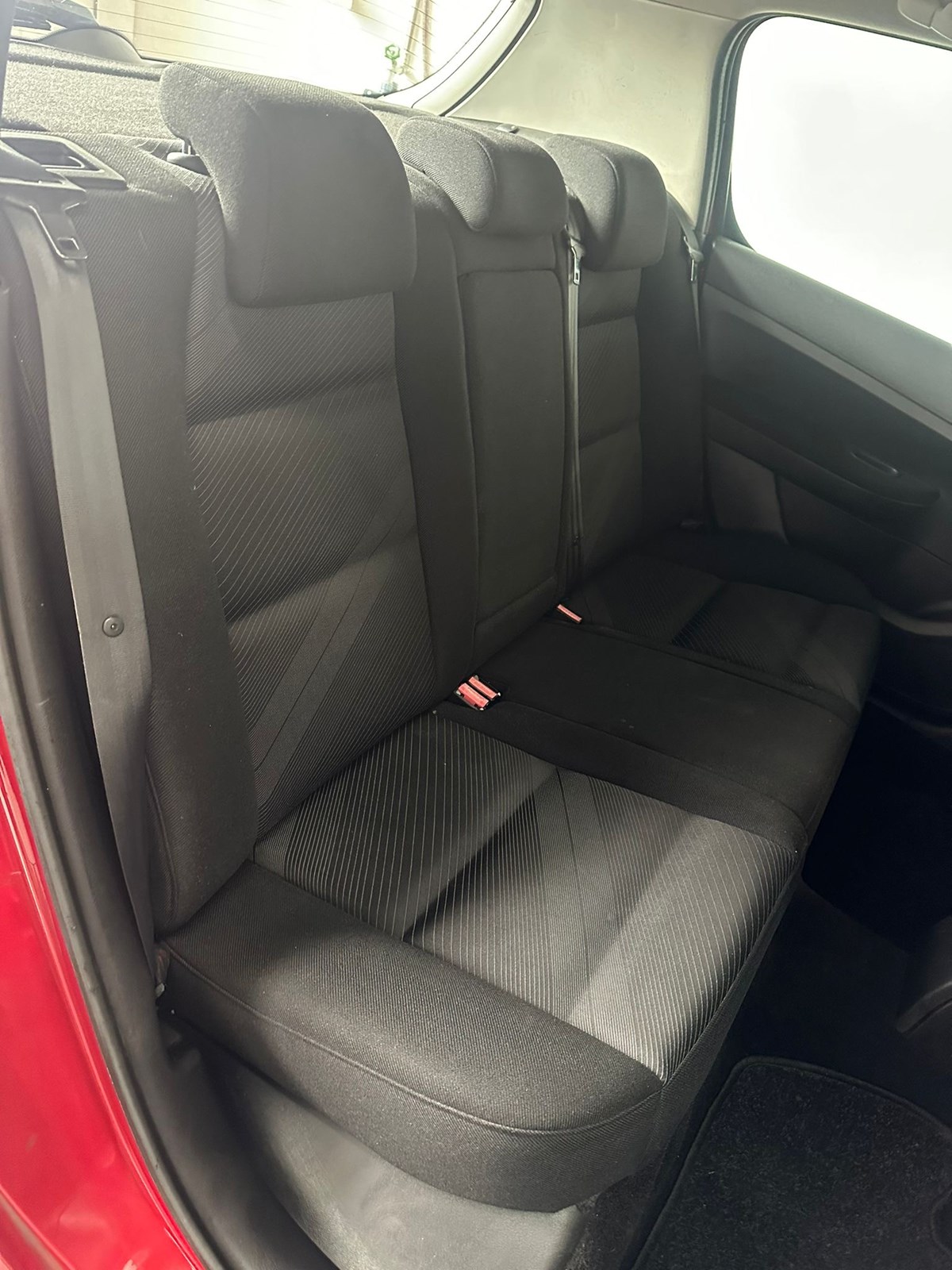 PEUGEOT 307 1.6 16V XS-image-18