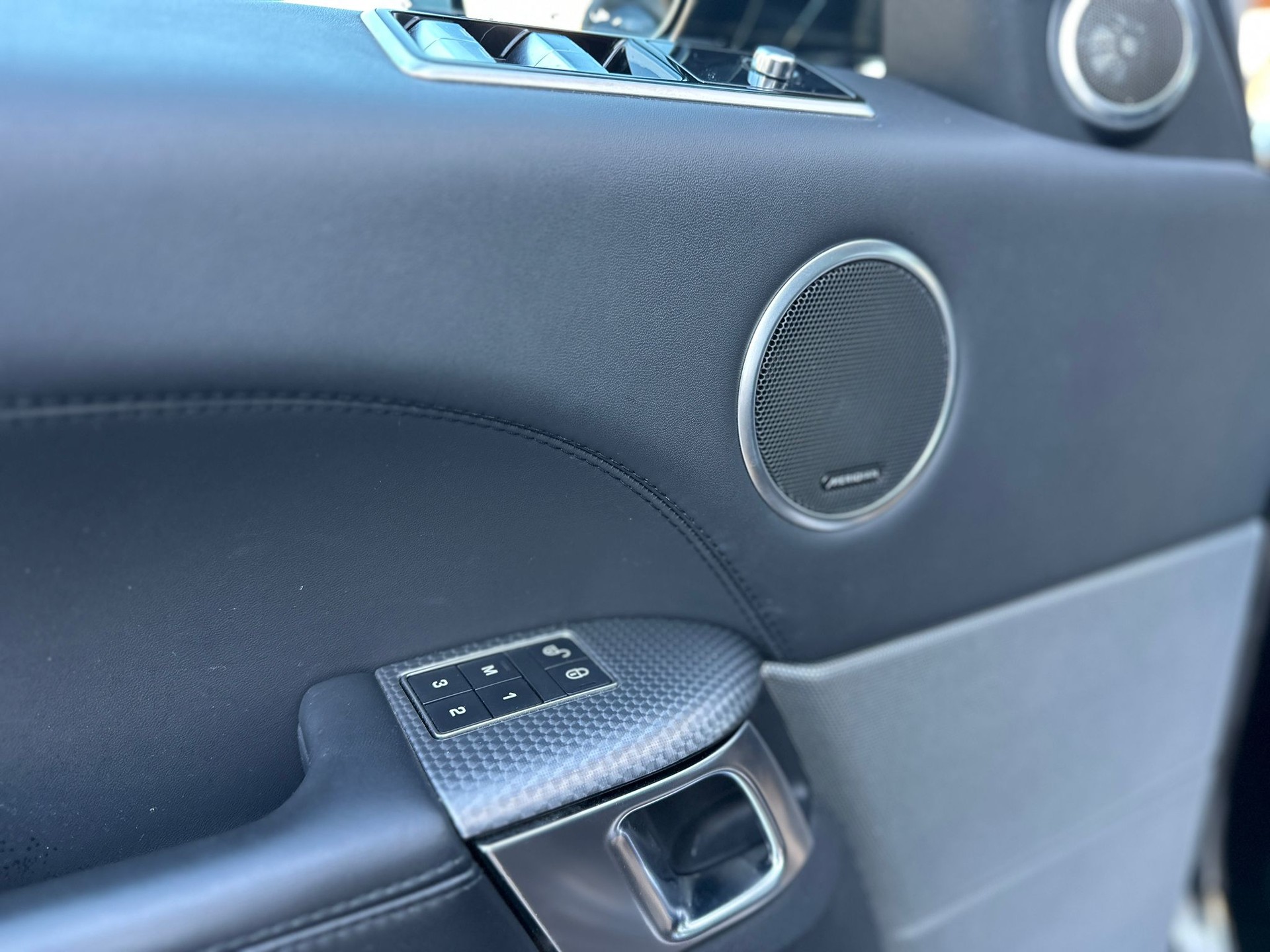 LAND ROVER Range Rover Sport 3.0 SDV6 HSE Dynamic Automatic-image-19