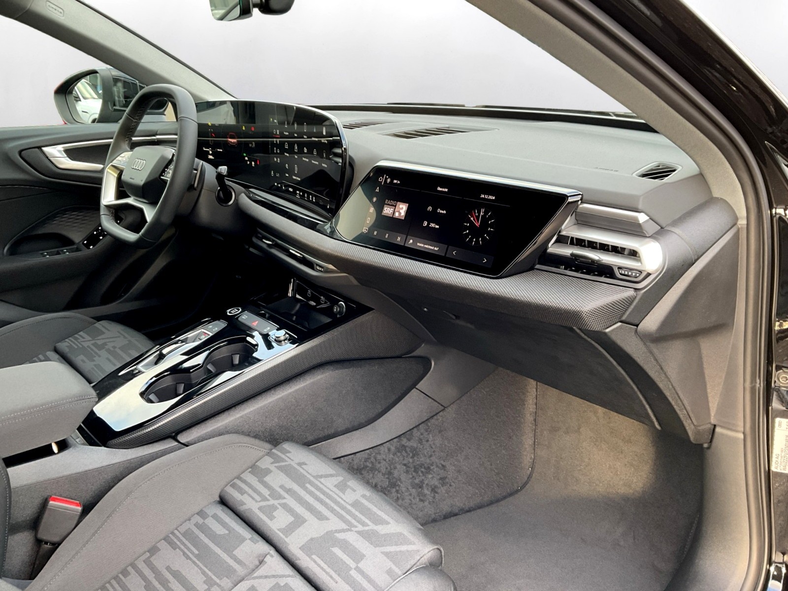 AUDI A5 Avant TDI quattro 150 kW S tronic-image-14
