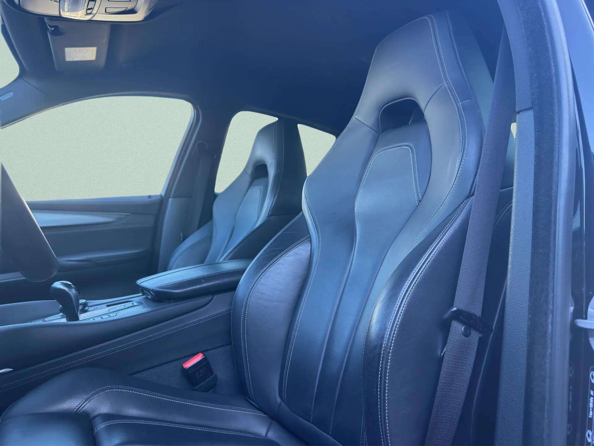 BMW X6M Steptronic-image-10