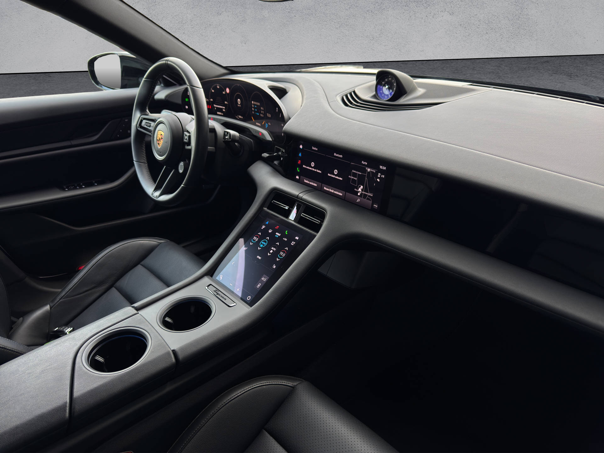 PORSCHE Taycan 4S mit Performance Batterie Plus-image-7