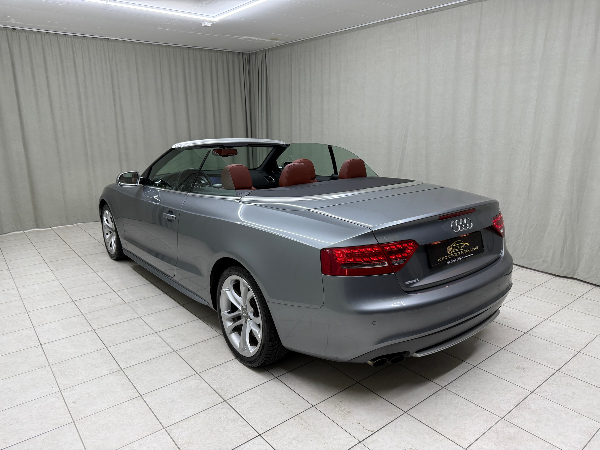 AUDI S5 Cabrio 3.0 TFSI quattro S-tronic-image-13