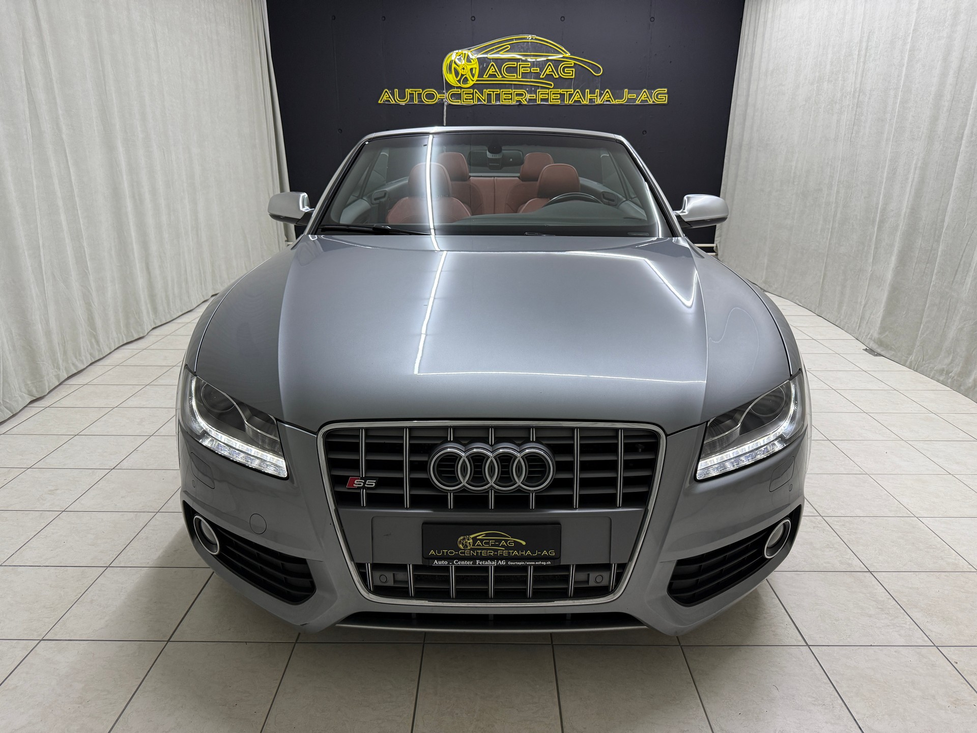 AUDI S5 Cabrio 3.0 TFSI quattro S-tronic-showroom-element-1