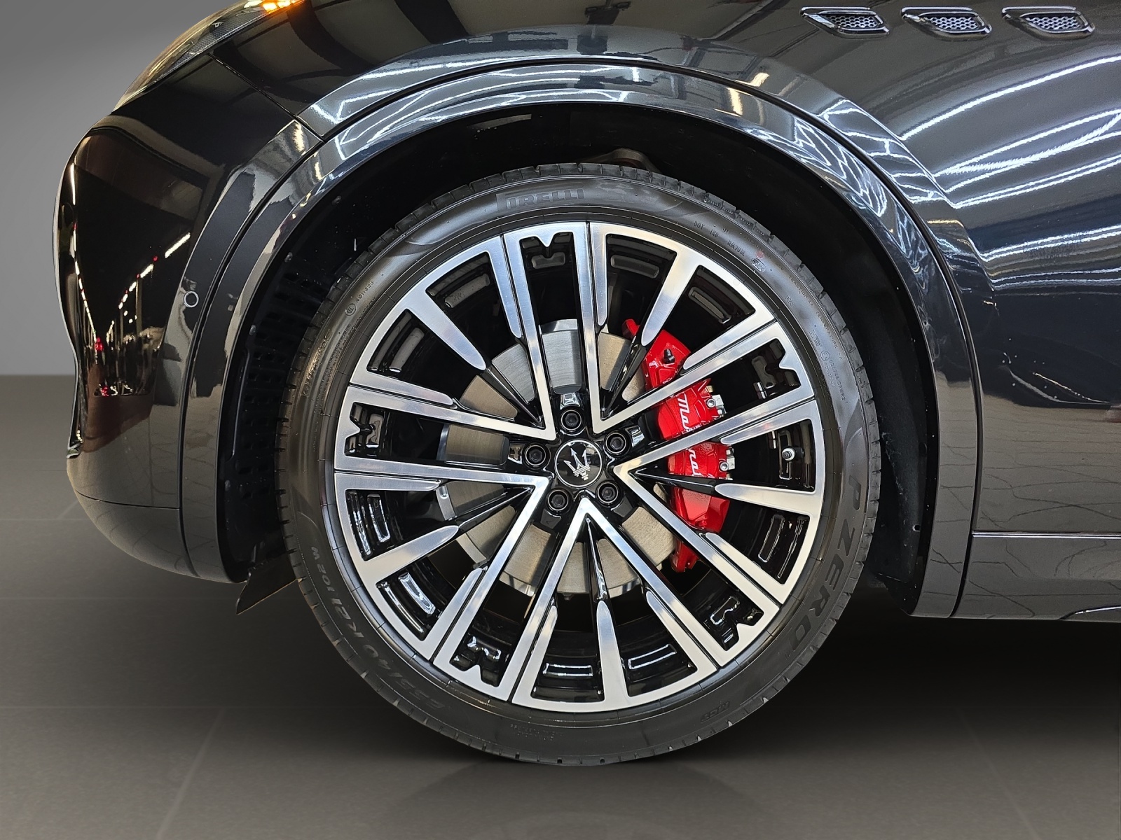 MASERATI Grecale 2.0 MHEV Modena Hybrid Automatica-image-9