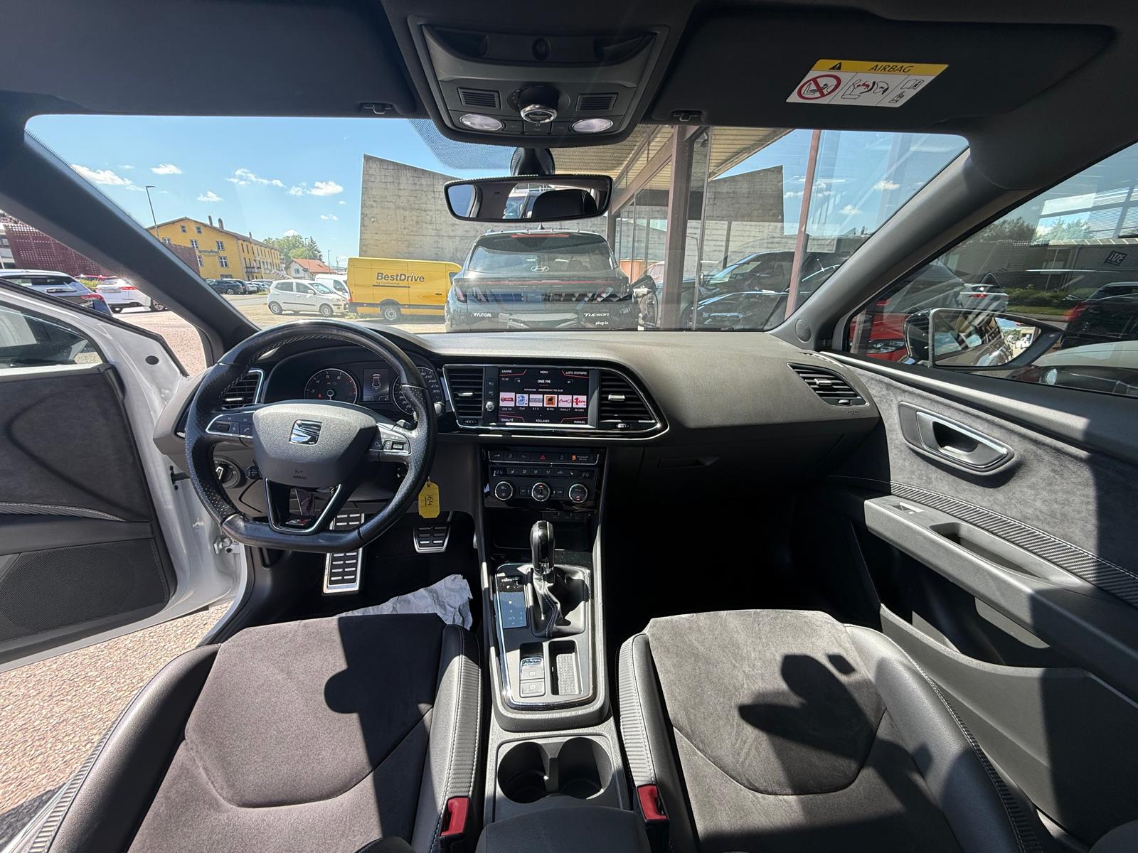 SEAT Leon ST 2.0 TSI Cupra 300 4 Drive DSG-image-7