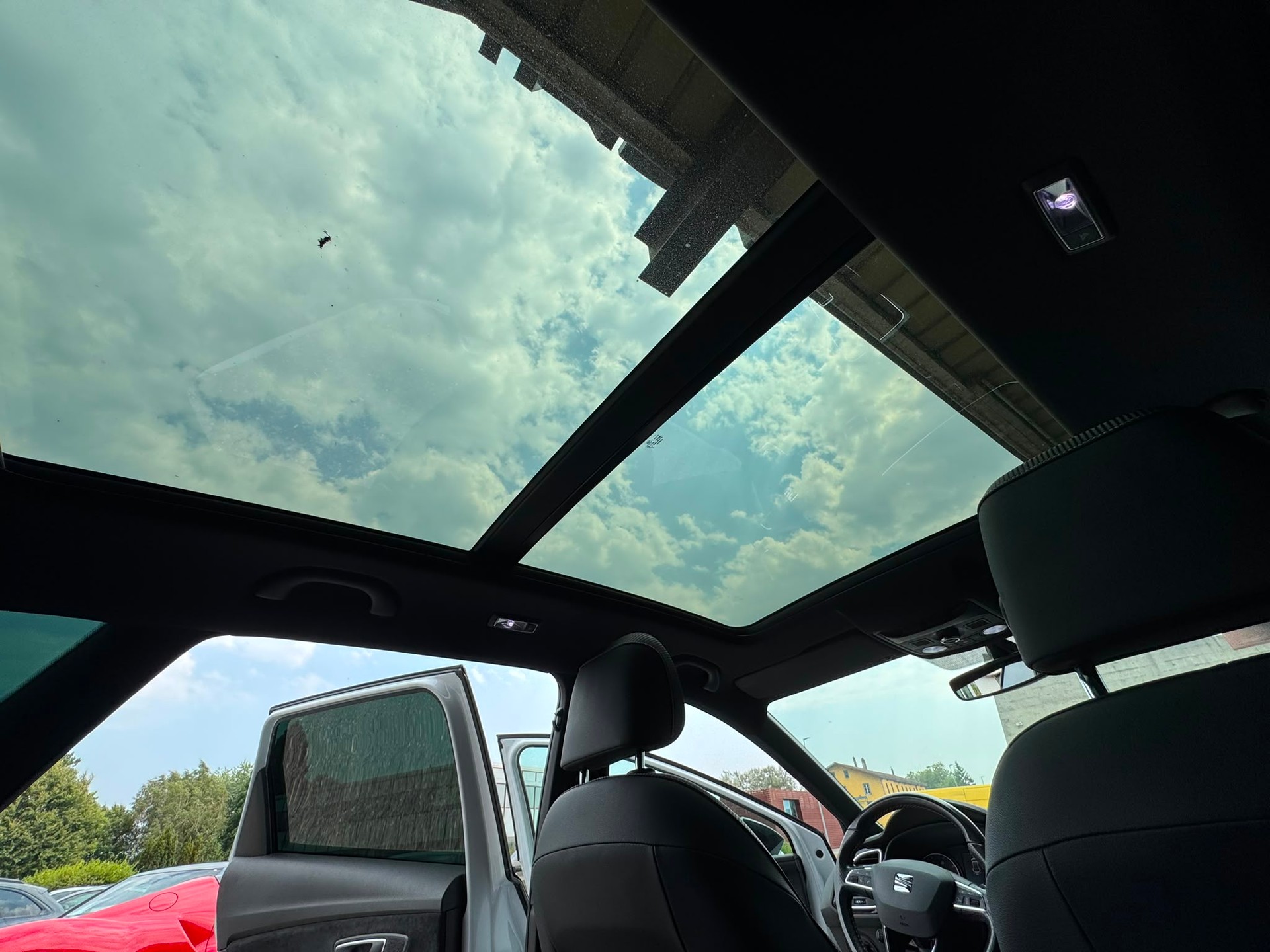 SEAT Leon ST 2.0 TSI Cupra 300 4 Drive DSG-image-9