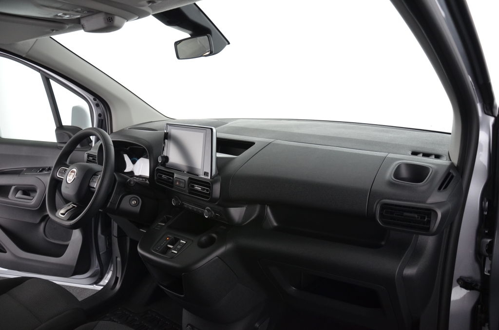 FIAT E-Doblo L1 50kWh 800kg Swiss+-image-11