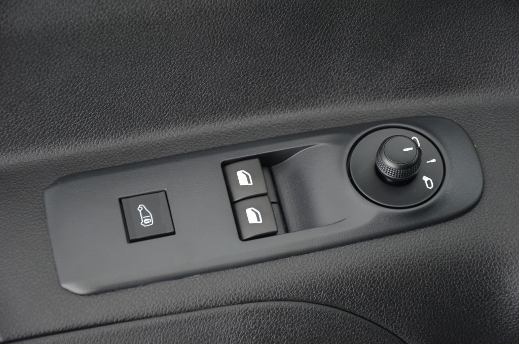 FIAT E-Doblo L1 50kWh 800kg Swiss+-image-23