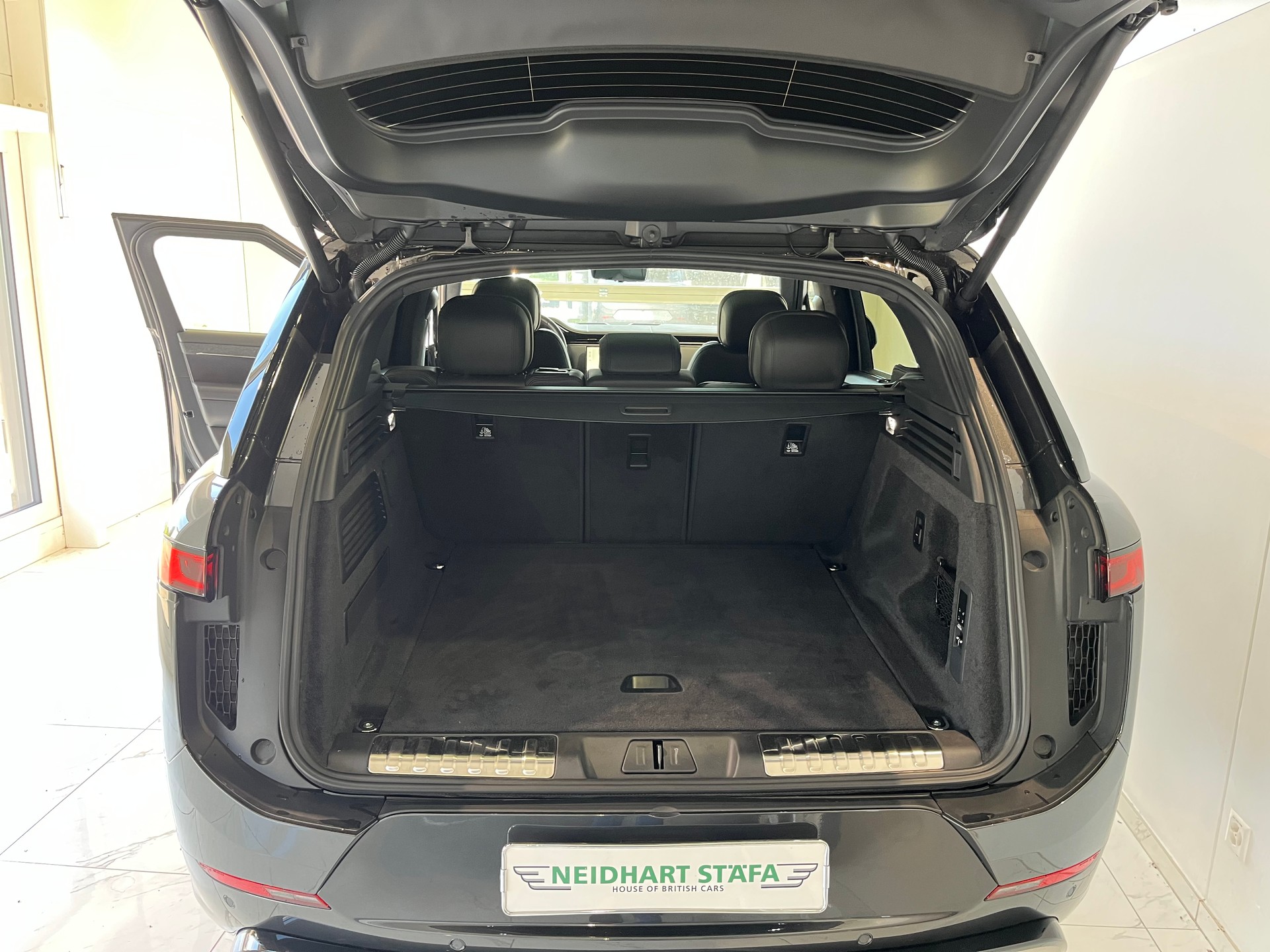 LAND ROVER Range Rover Sport P530 4.4 V8 Autobiography Automatic-image-8