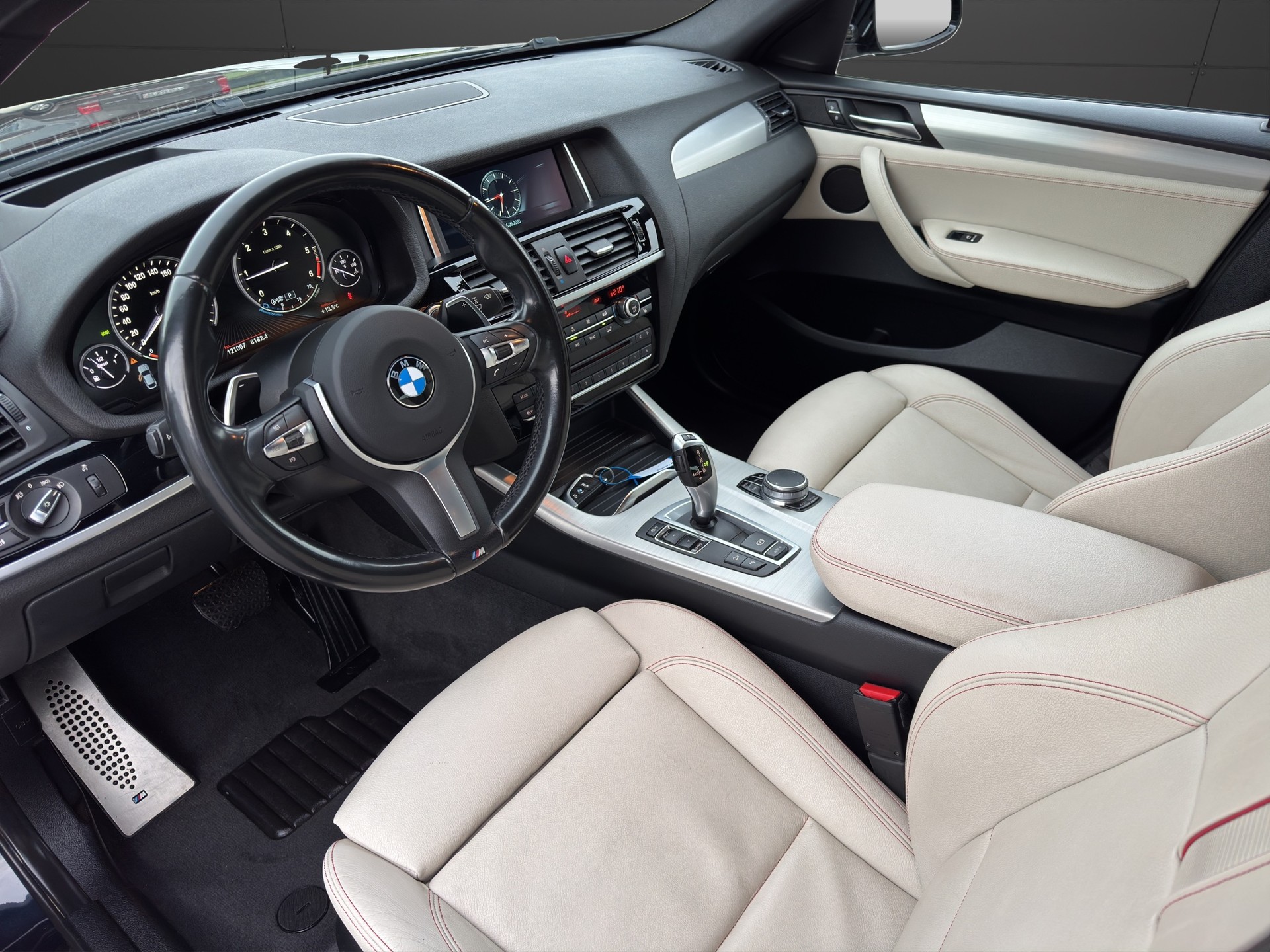 BMW X4 xDrive 20d M Sport Steptronic-image-9
