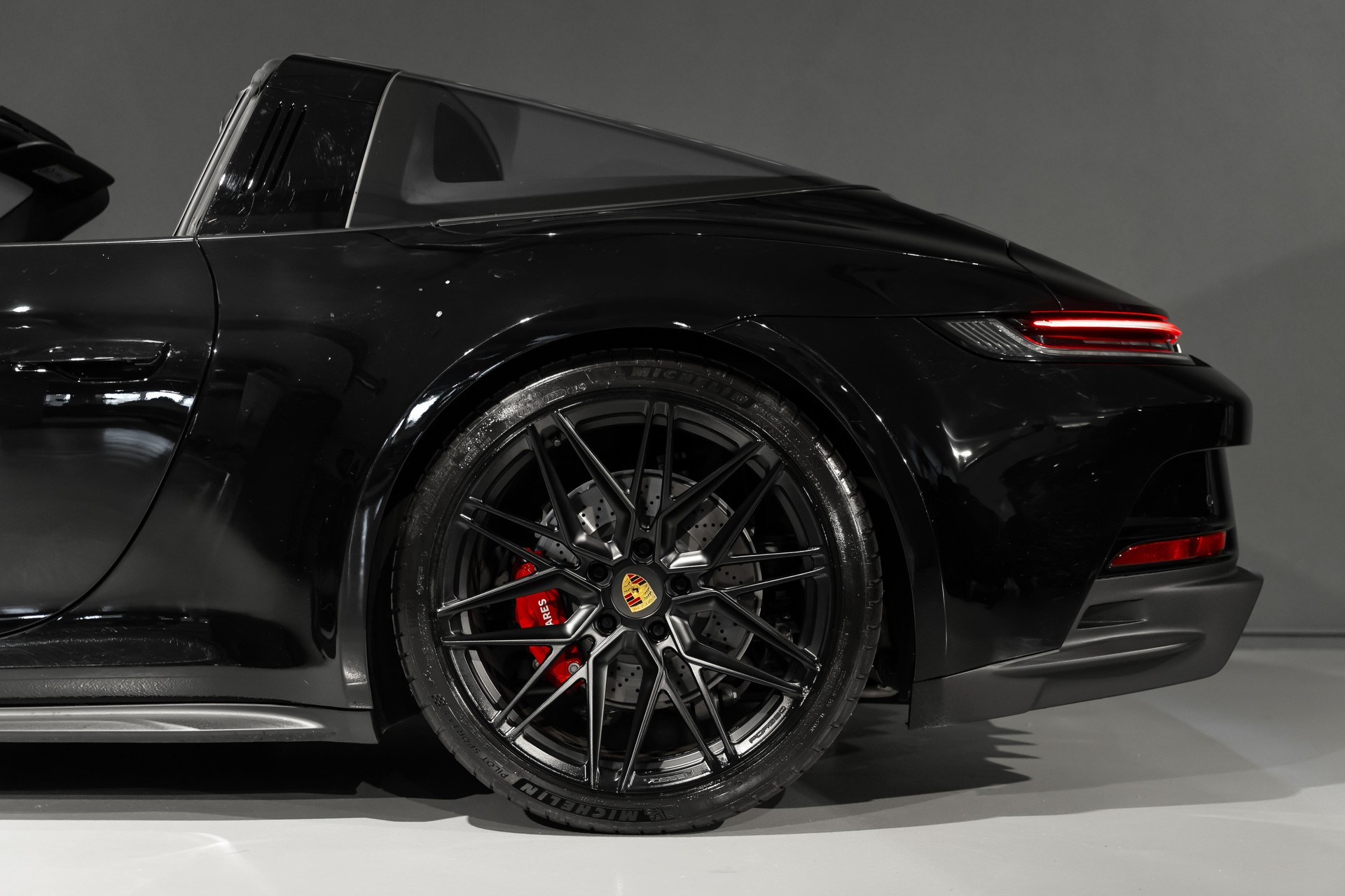 PORSCHE 911 Targa 3.0 Carrera 4S PDK ARES Design-image-10