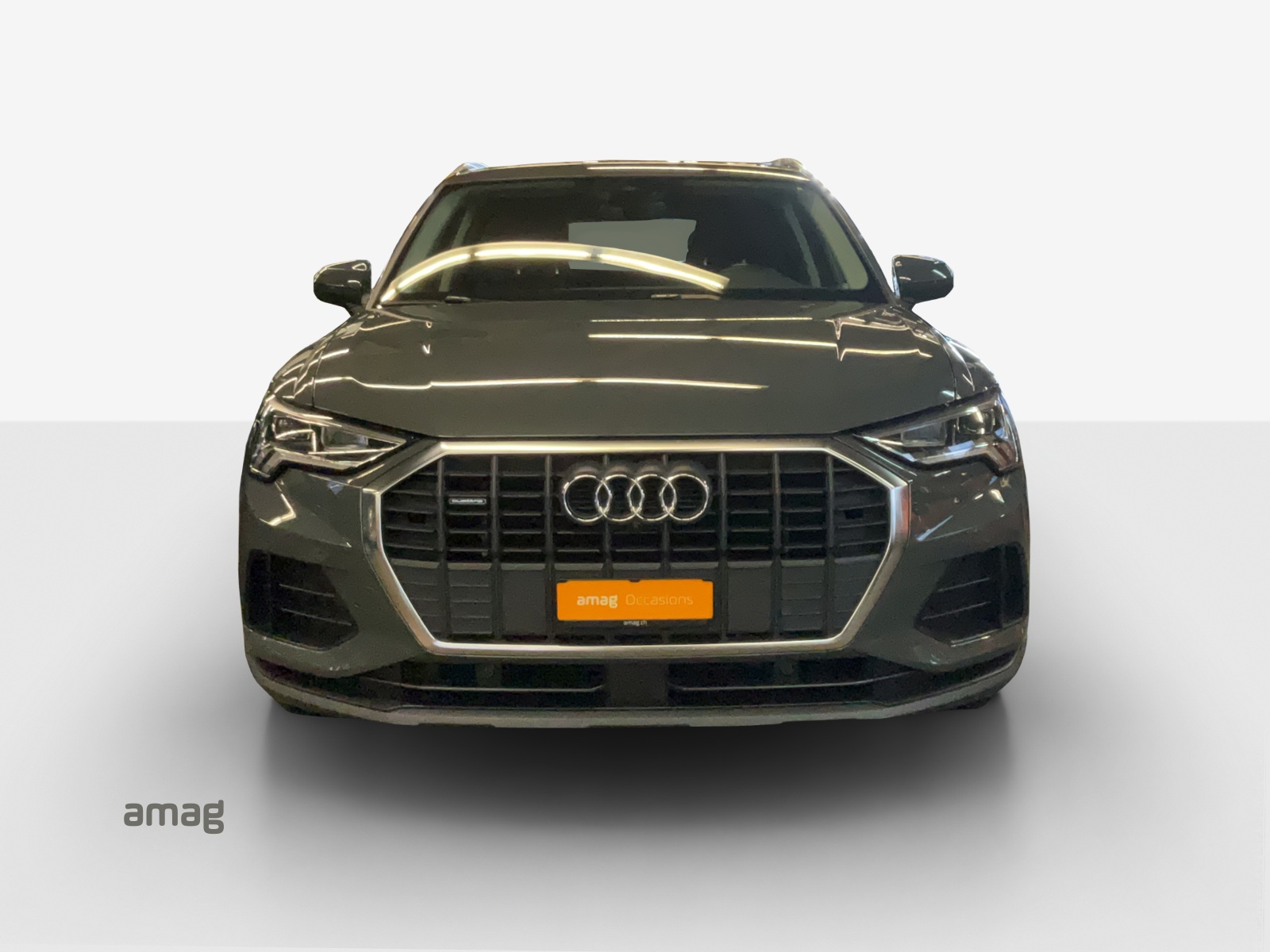 AUDI Q3 35 TDI Attraction quattro S-tronic-image-6