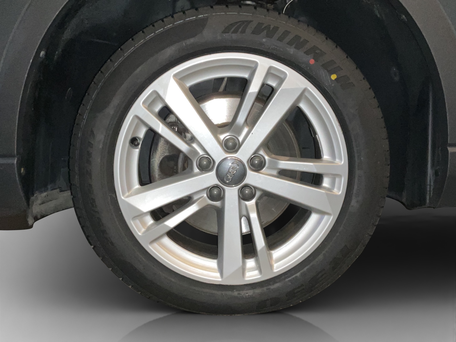 AUDI Q3 35 TDI Attraction quattro S-tronic-image-14