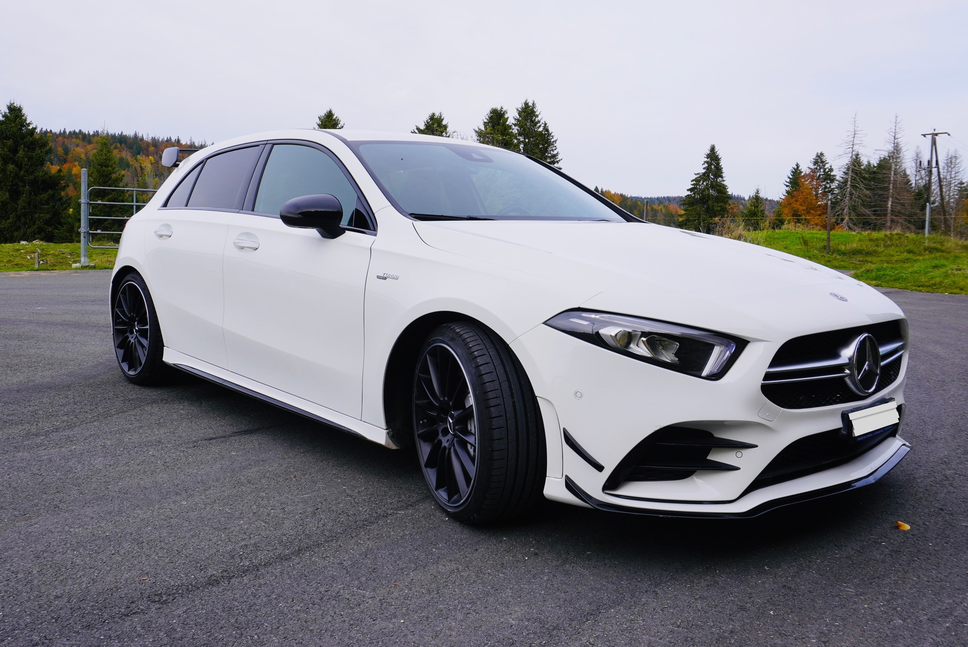 MERCEDES-BENZ A 35 AMG 4Matic Speedshift-image-6