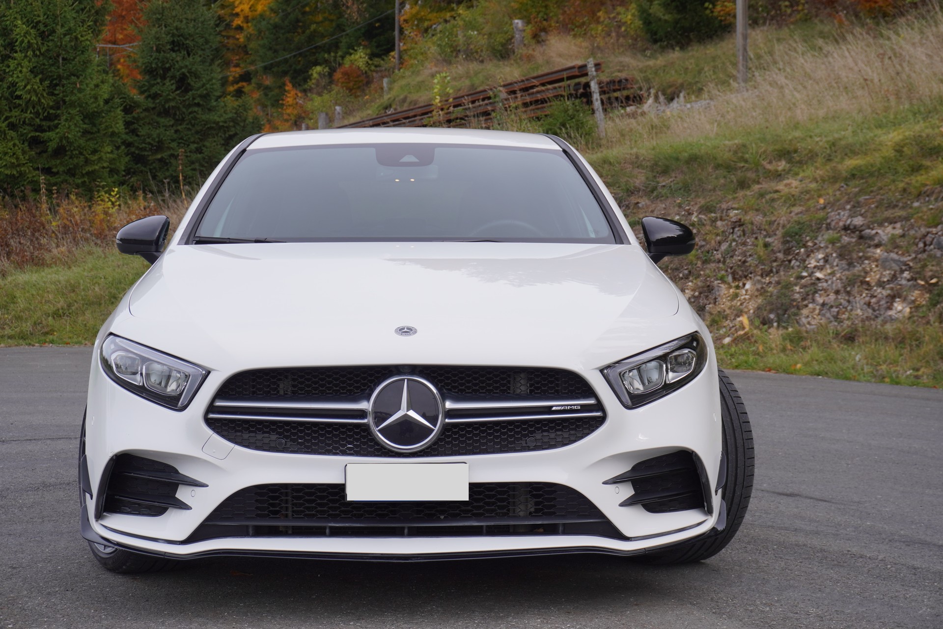 MERCEDES-BENZ A 35 AMG 4Matic Speedshift-image-3