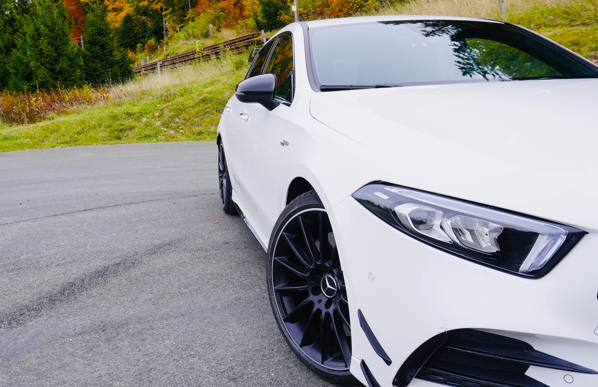 MERCEDES-BENZ A 35 AMG 4Matic Speedshift-image-4