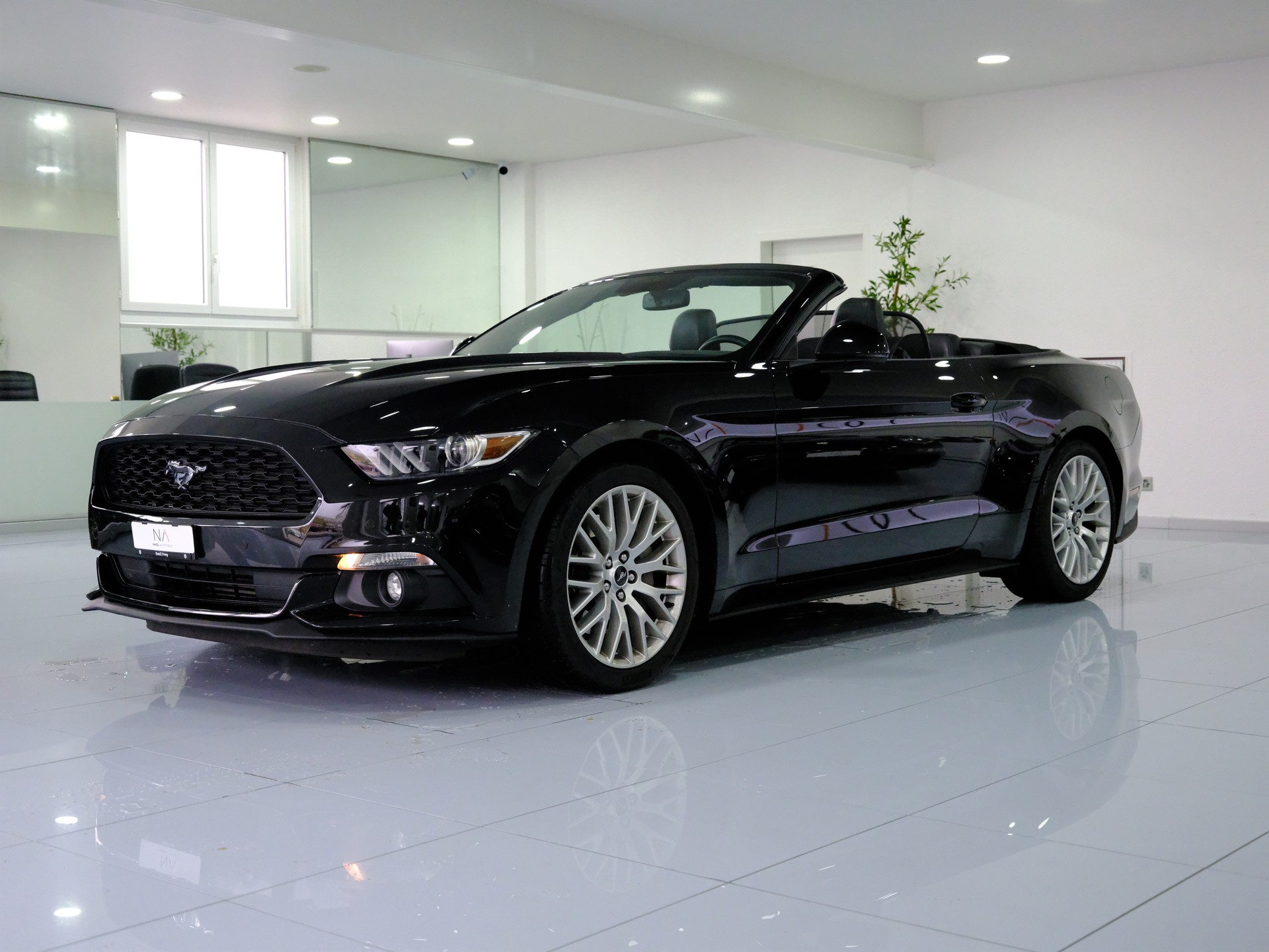 FORD Mustang Convertible 2.3 Automat-image-4