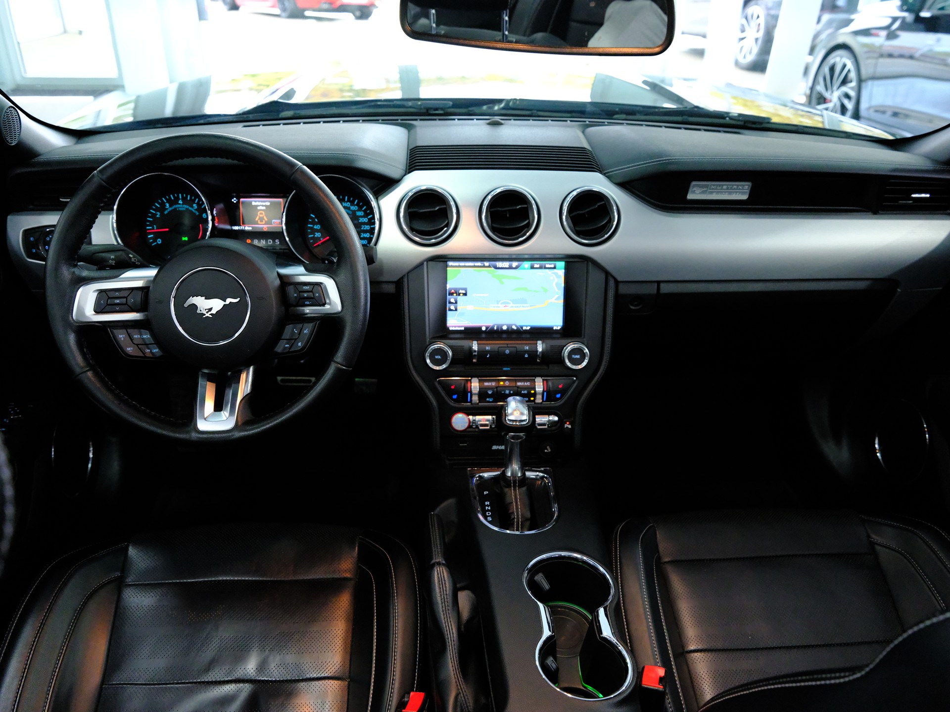 FORD Mustang Convertible 2.3 Automat-image-26