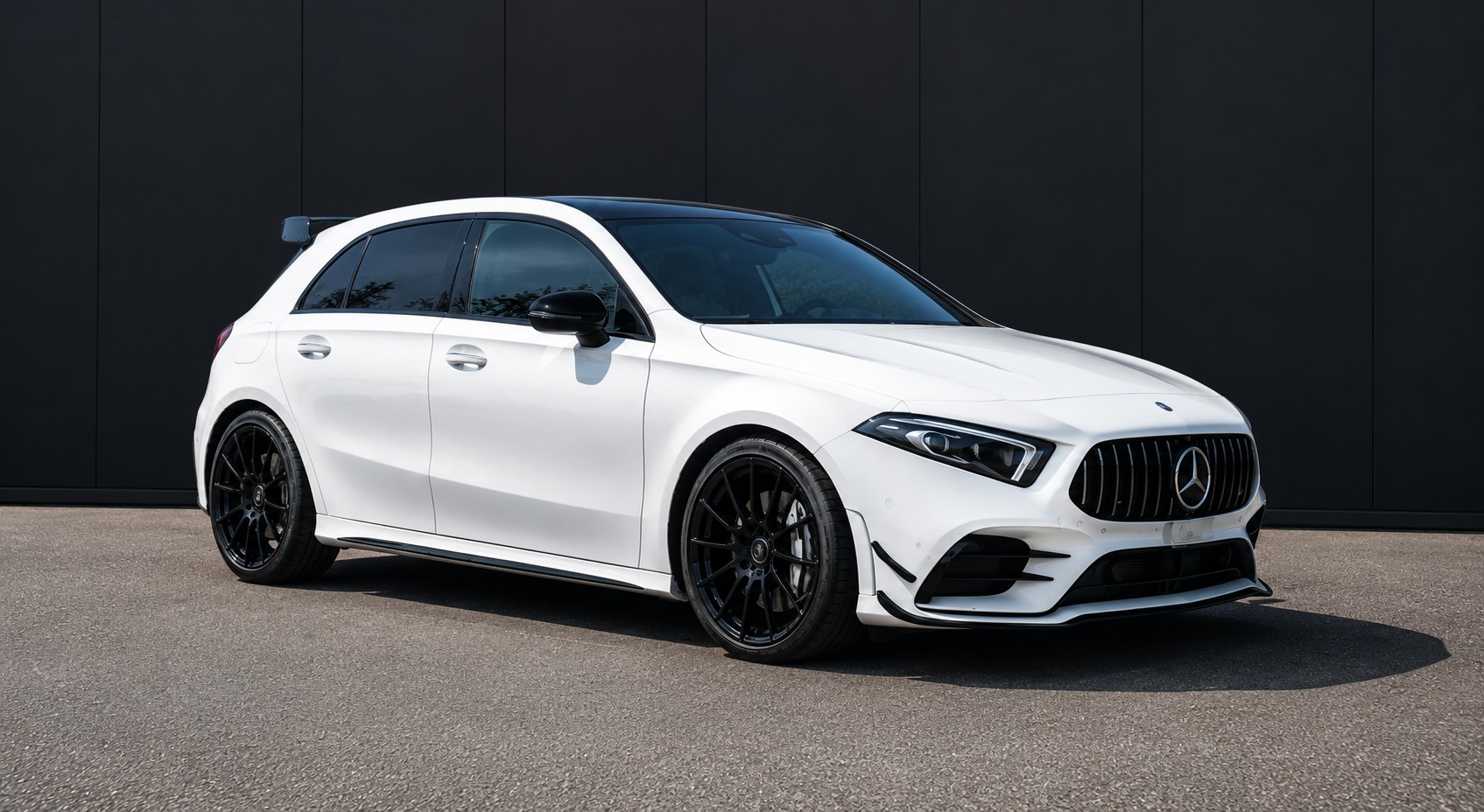 MERCEDES-BENZ A 35 AMG 4Matic Hirsch Edition Speedshift-image-0