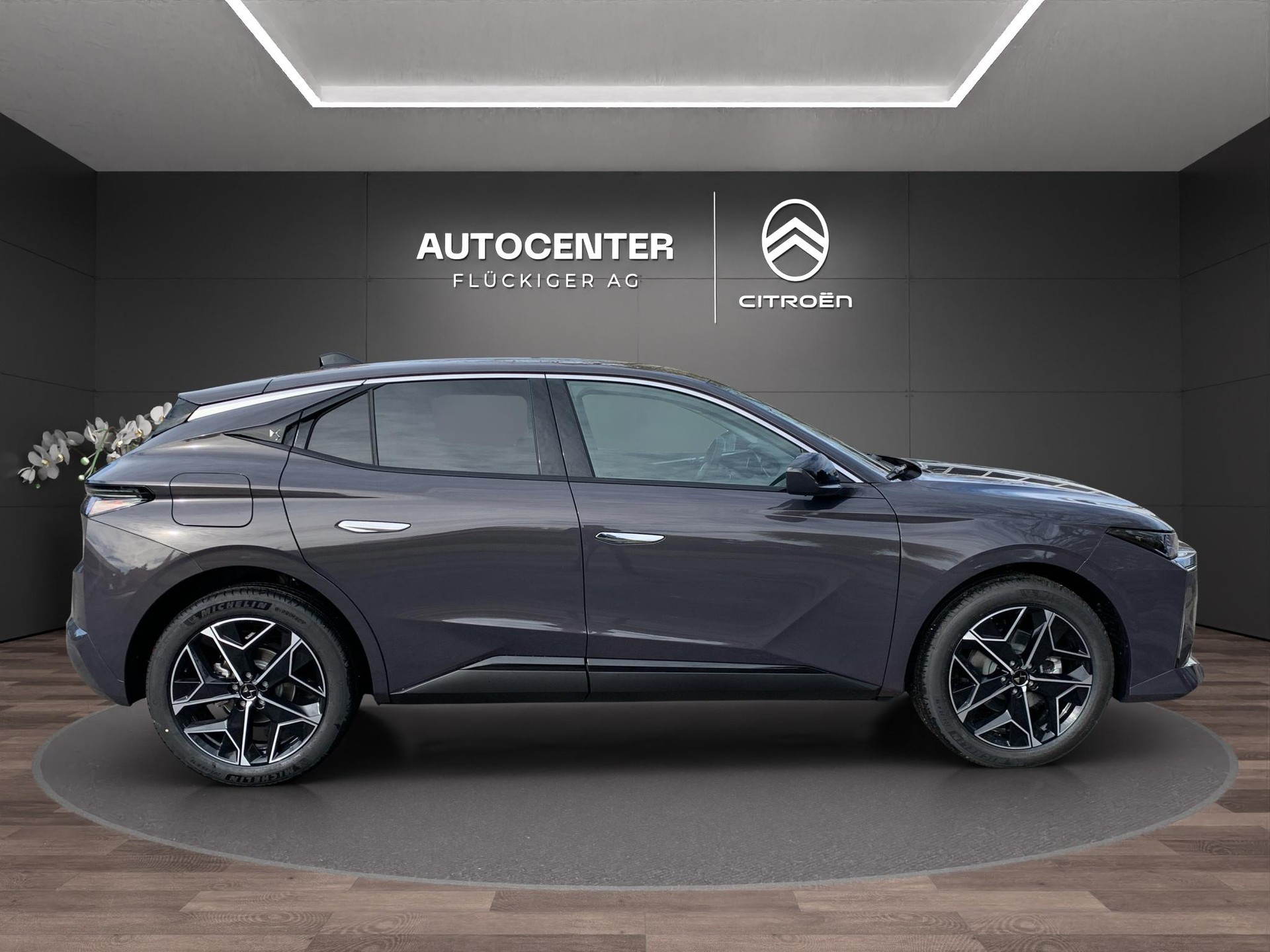 DS AUTOMOBILES No4 1.2 Hybrid Pallas-image-3