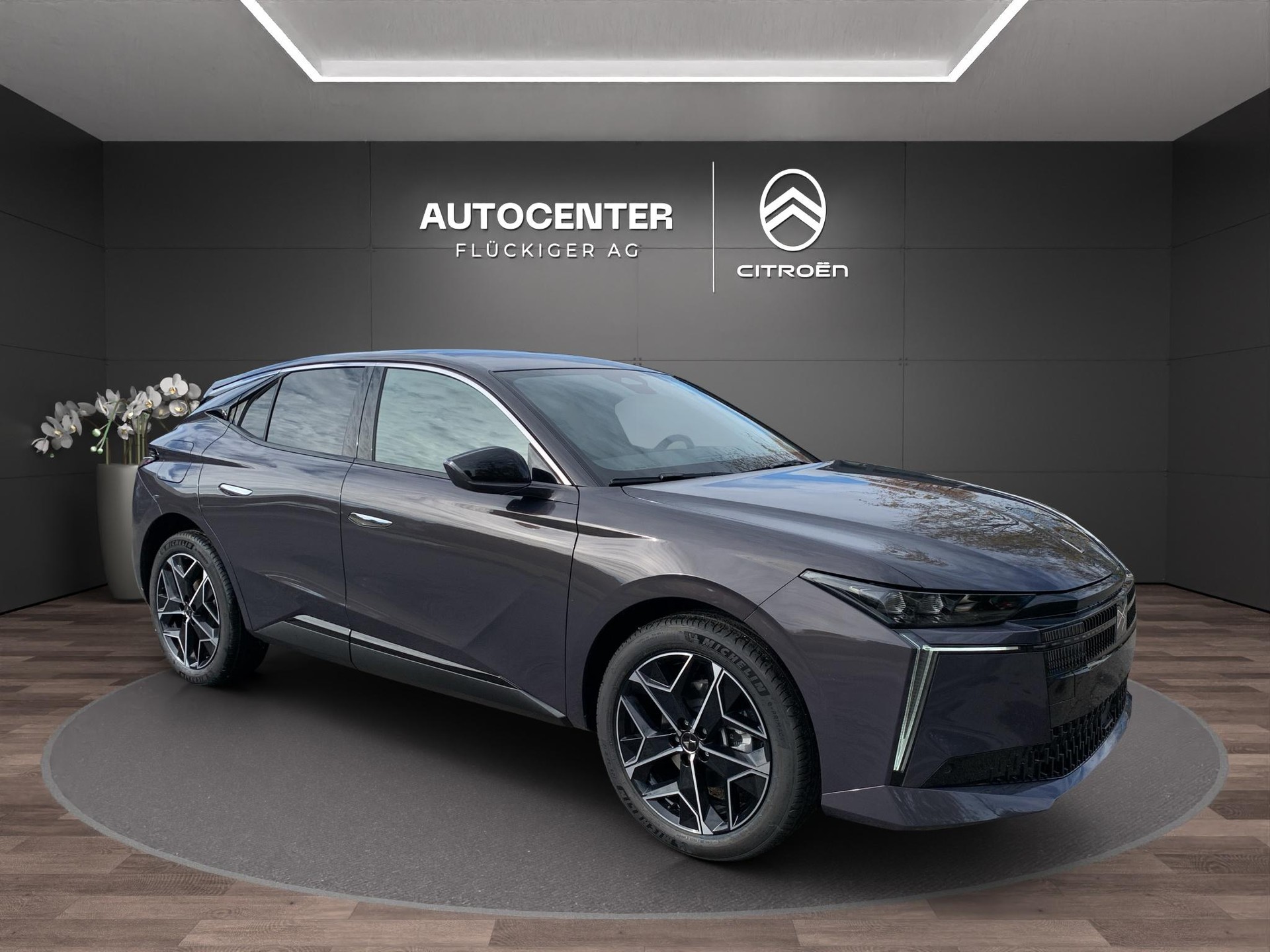 DS AUTOMOBILES No4 1.2 Hybrid Pallas
