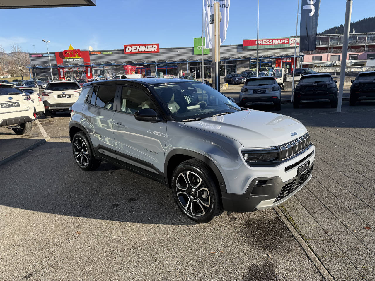JEEP Avenger 1.2 MHEV Summit-image-2