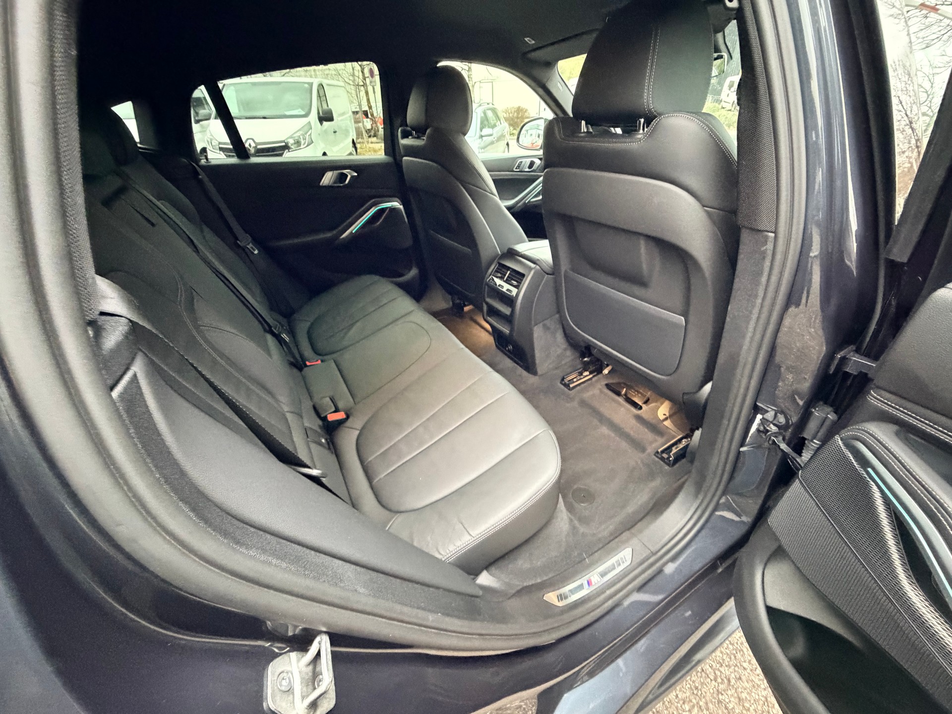 BMW X6 xDrive 48V 30d M Sport Steptronic-image-12