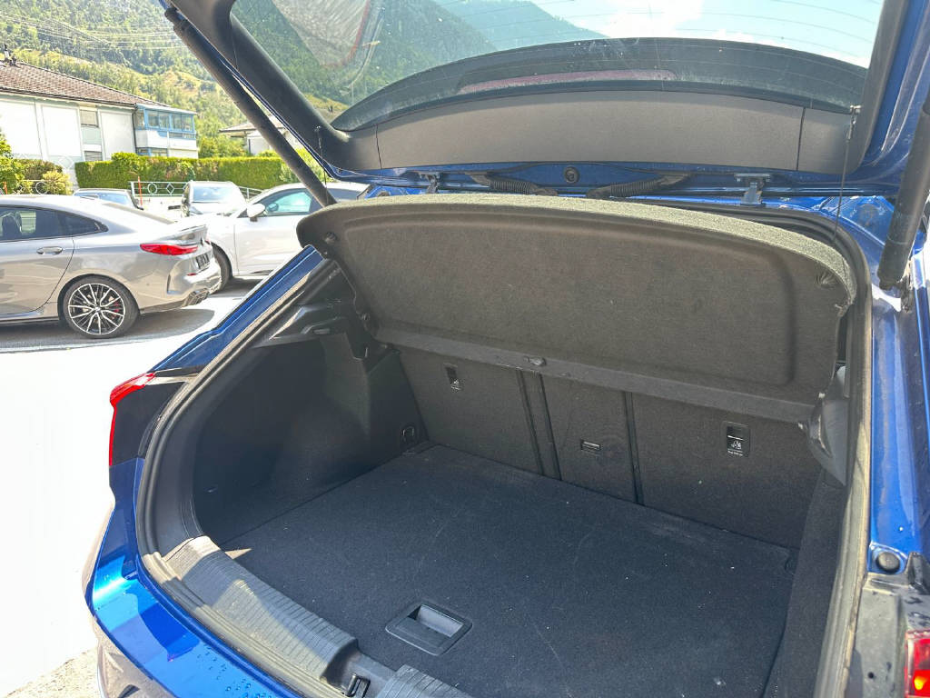 VW T-Roc 2.0 TSI Sport DSG 4motion - R-Line-image-13
