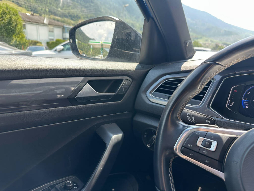 VW T-Roc 2.0 TSI Sport DSG 4motion - R-Line-image-12