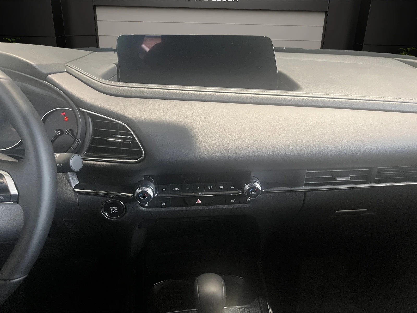 MAZDA CX-30 SKYACTIV-X 186 M Hybrid Centre Line AWD AT-image-9