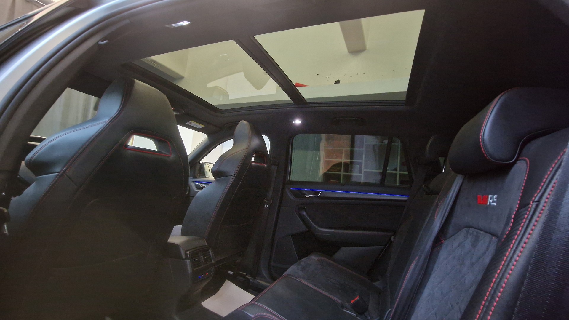 SKODA Kodiaq 2.0 Bi-TDI SCR RS 4x4 DSG-image-15