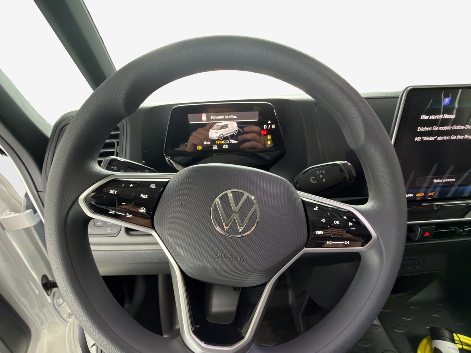 VW ID. Buzz Cargo Pro 4Motion-image-9