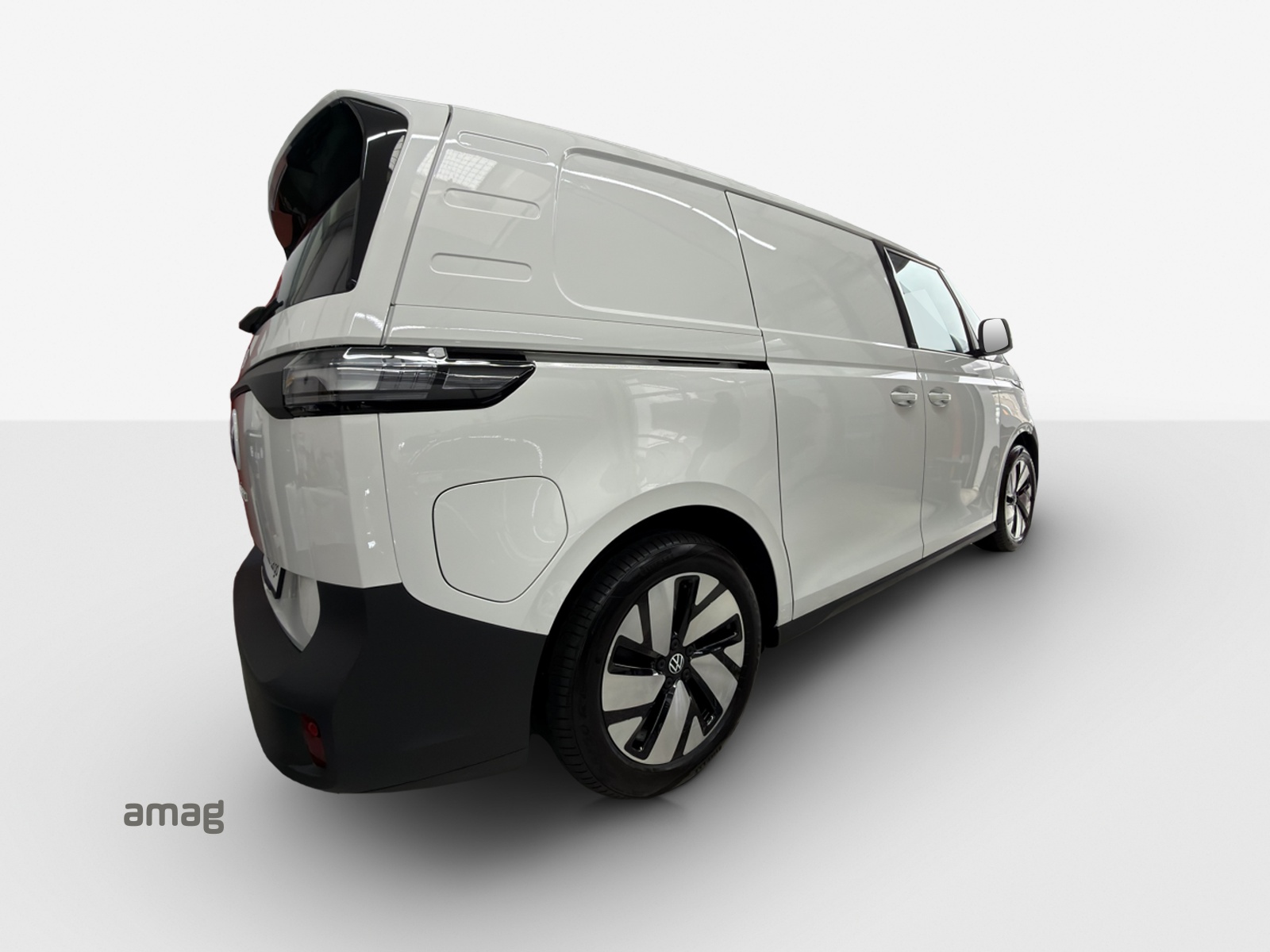 VW ID. Buzz Cargo Pro 4Motion-image-4