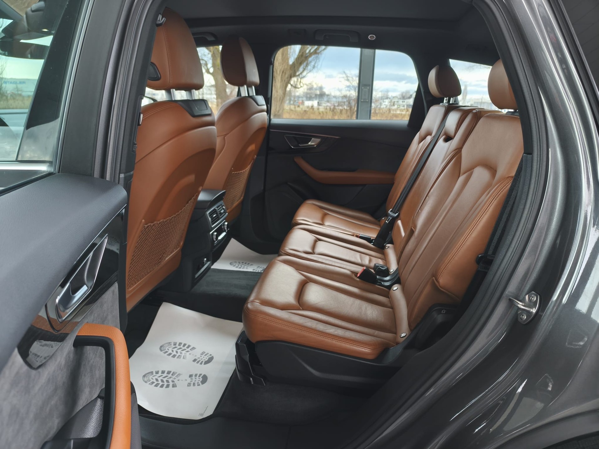 AUDI Q7 e-tron 3.0 TDI quattro tiptronic-image-12
