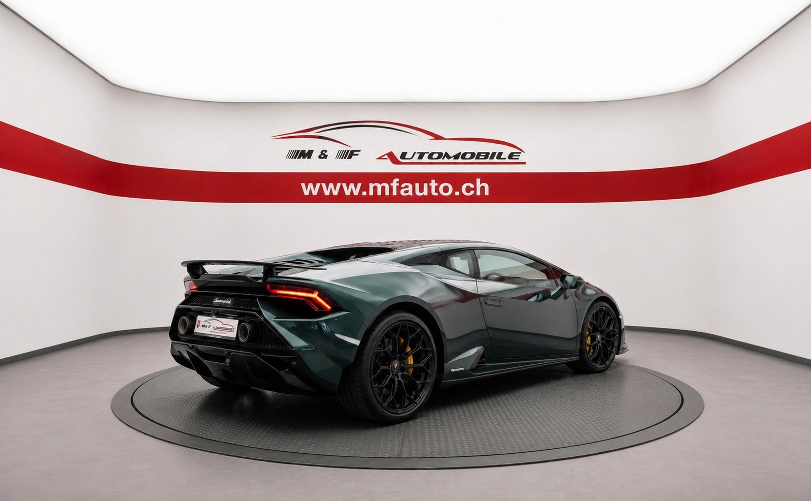 LAMBORGHINI Huracan Coupé 5.2 Tecnica 640 PS CH FAHRZEUG-image-5