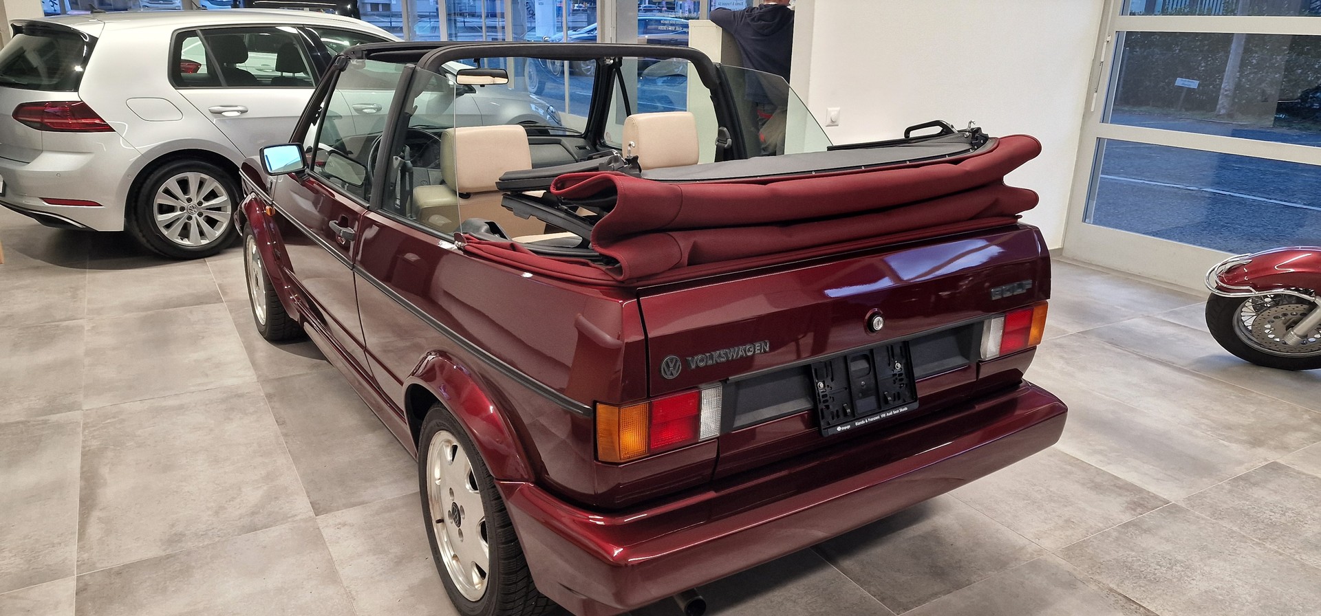 VW Golf Cabriolet 1800 Classic-Line-image-4