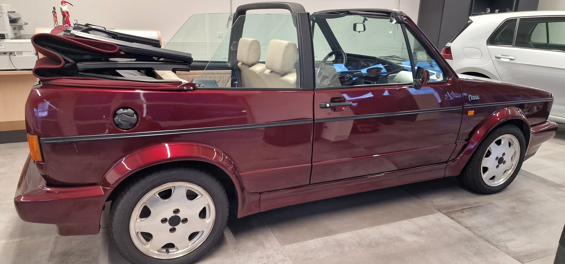 VW Golf Cabriolet 1800 Classic-Line-image-12