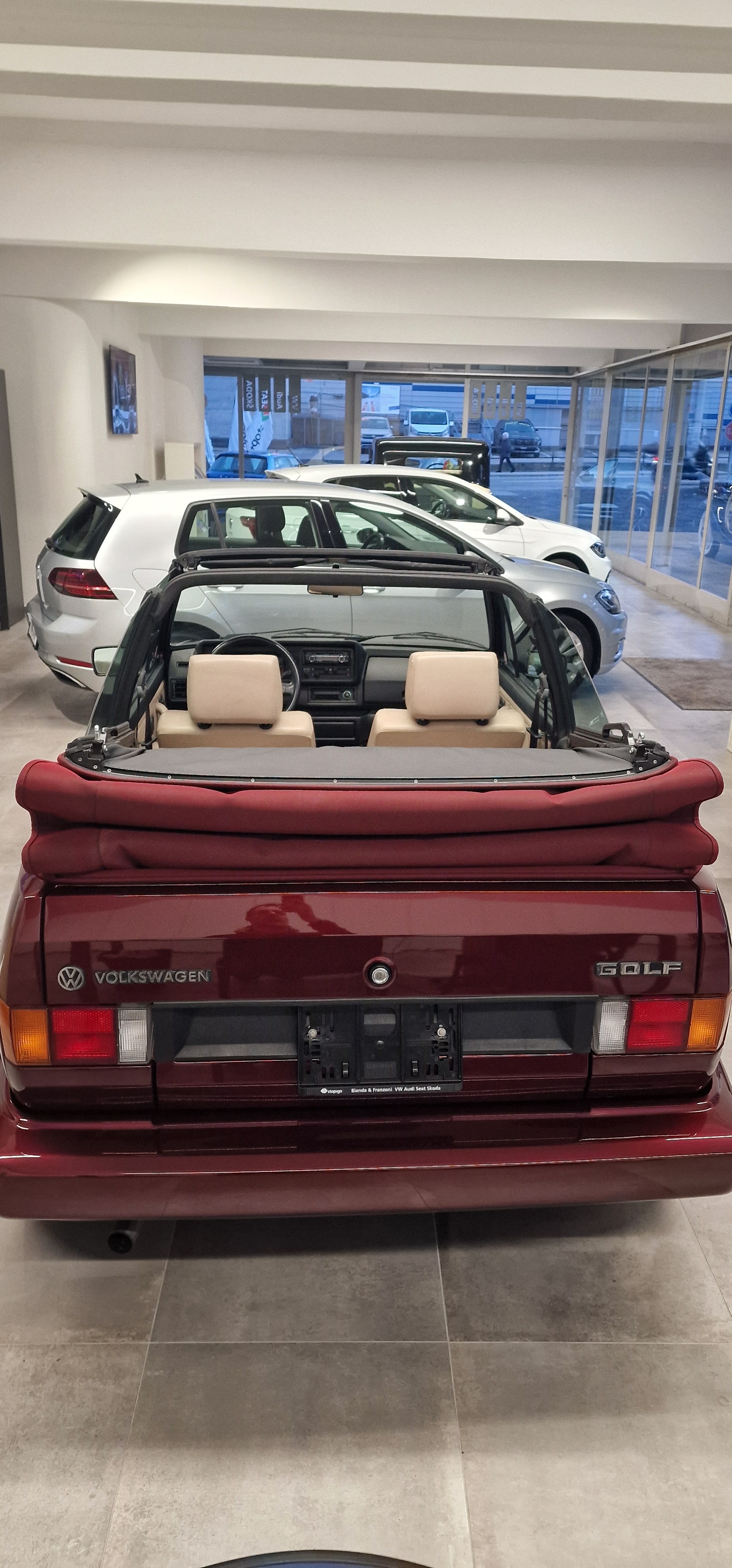 VW Golf Cabriolet 1800 Classic-Line-image-10