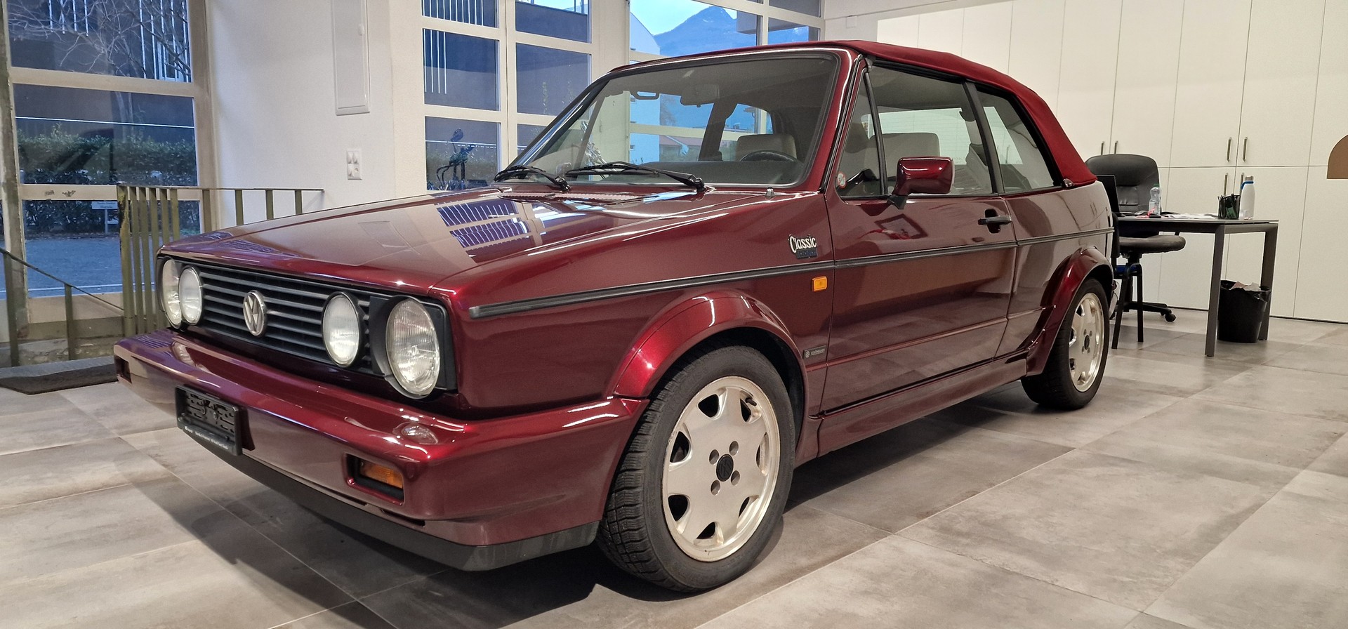VW Golf Cabriolet 1800 Classic-Line-image-1