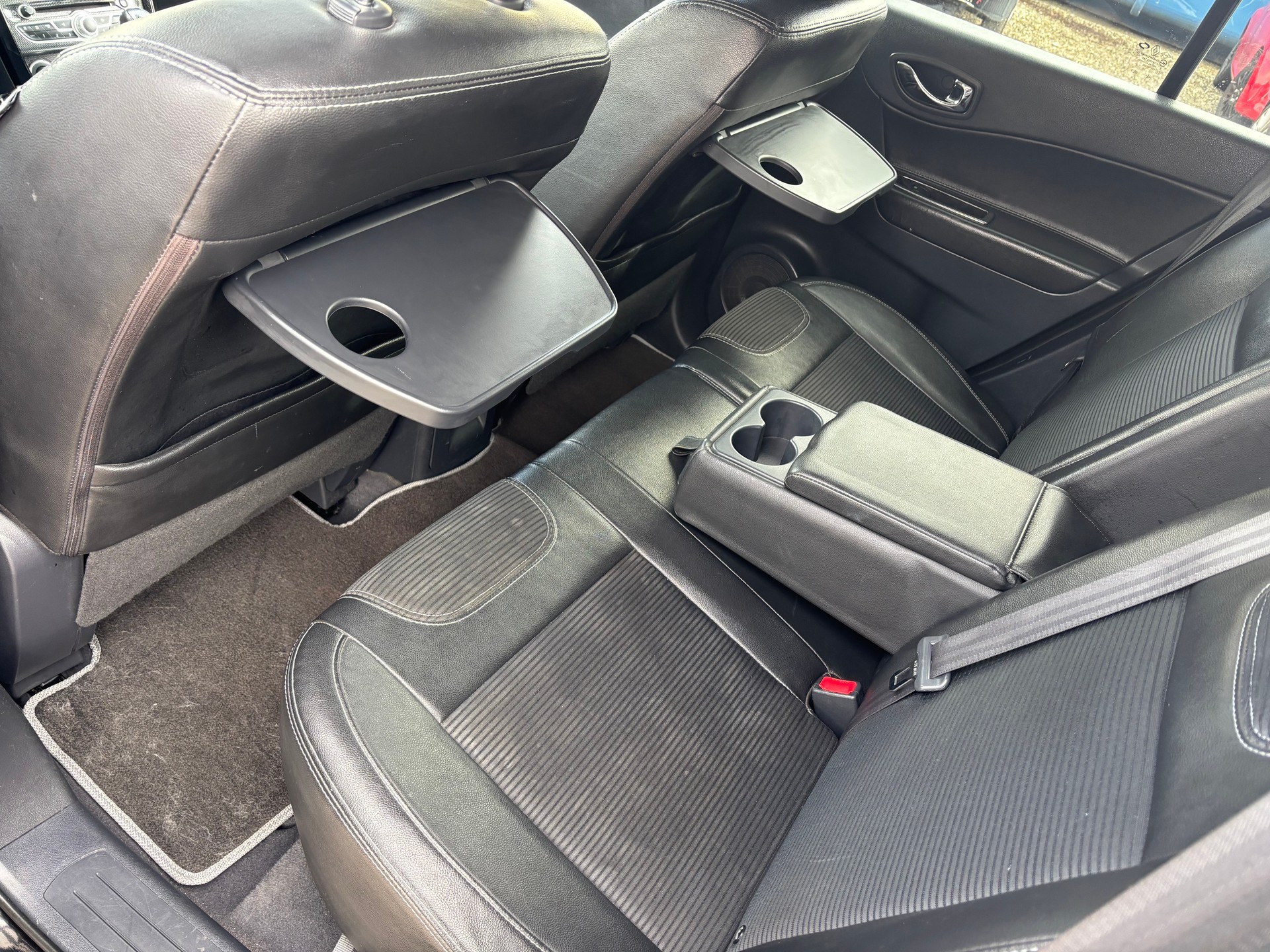 RENAULT Koleos 2.5 Bose 4x4 CVT-image-10