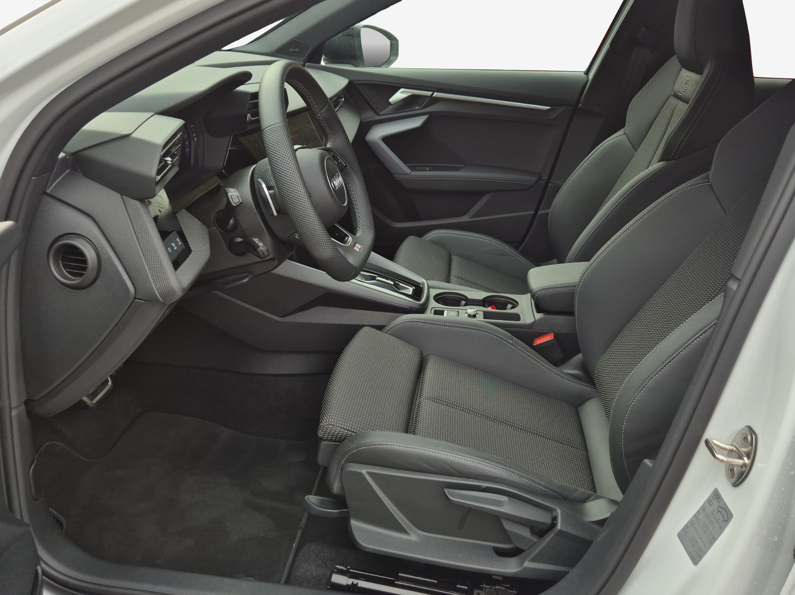 AUDI S3 Sportback TFSI quattro S-tronic-image-7