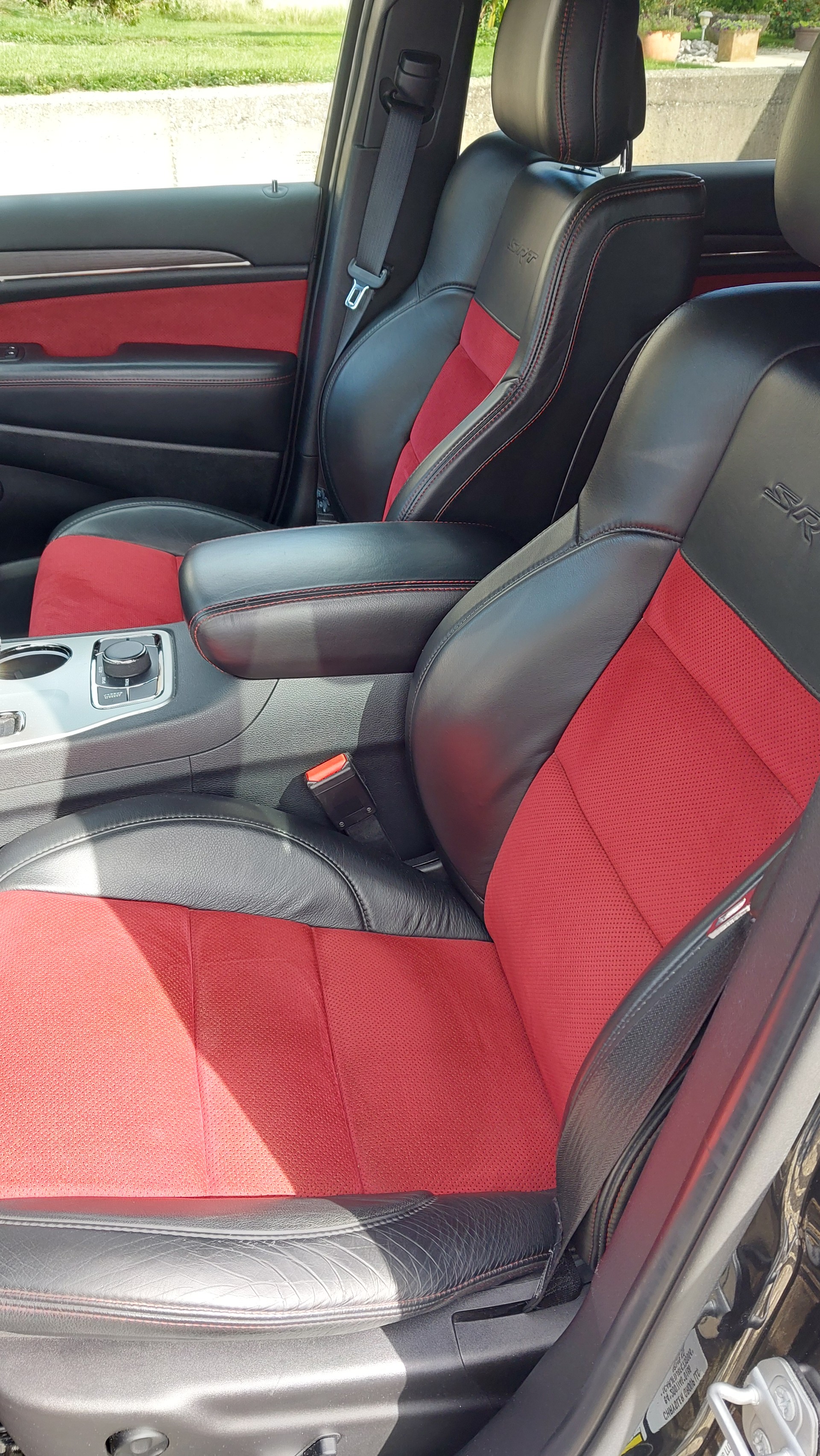 JEEP Grand Cherokee 6.4 V8 HEMI SRT8 Red Vapor Aut.-image-3