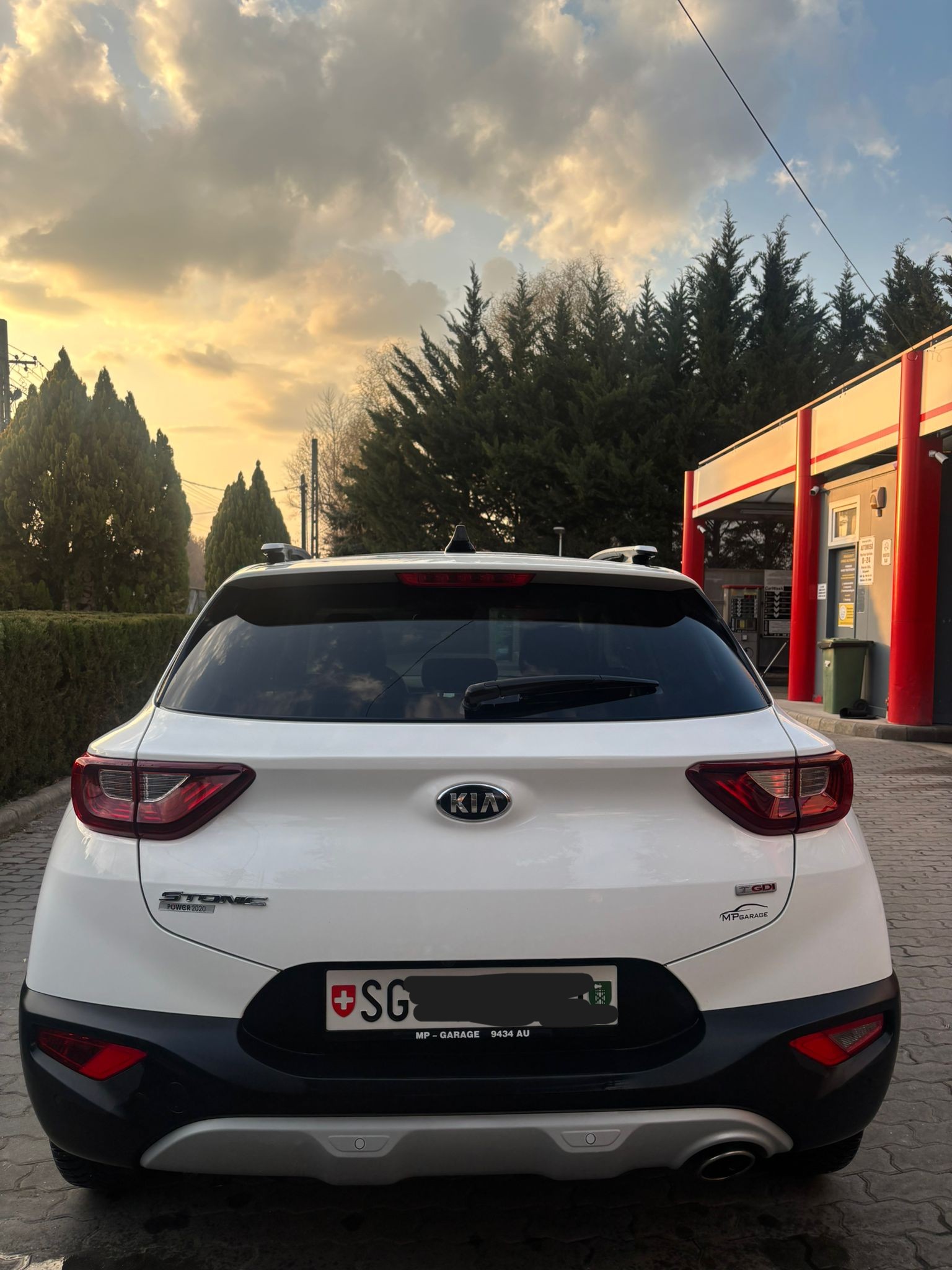 KIA Stonic 1.0 T-GDi-image-3