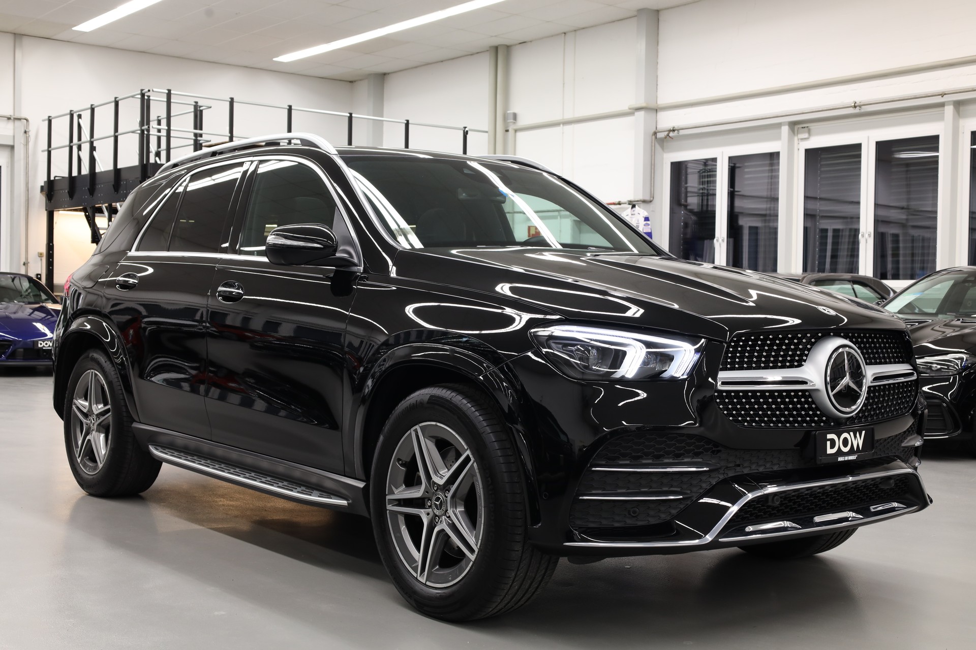 MERCEDES-BENZ GLE 300 d AMG Line 4matic-image-1